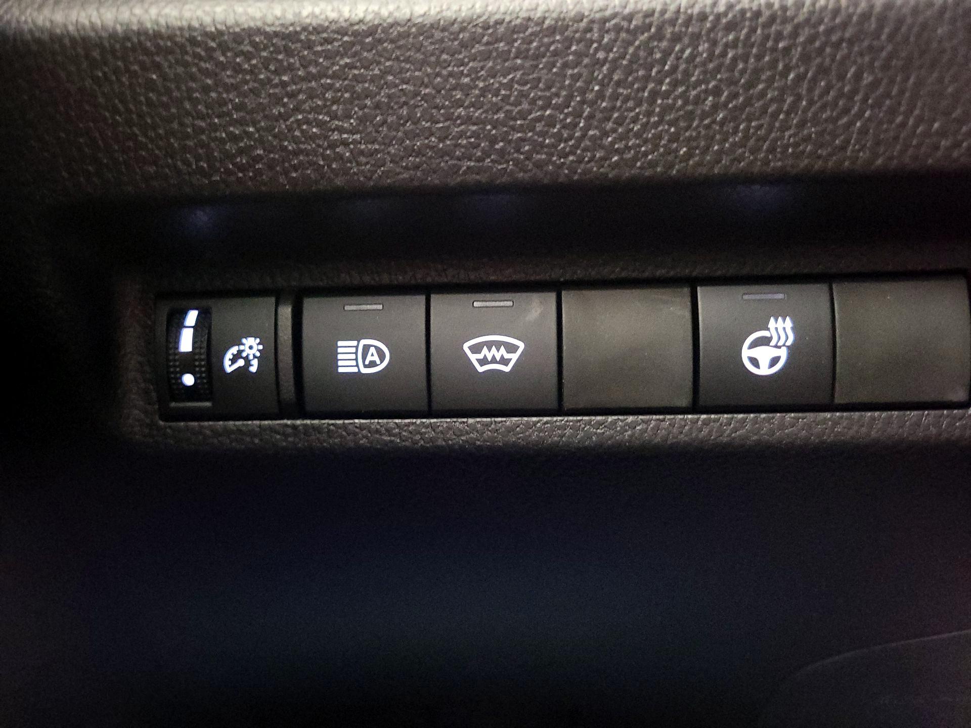 Thumbnail: 2025 Toyota RAV4 - 13