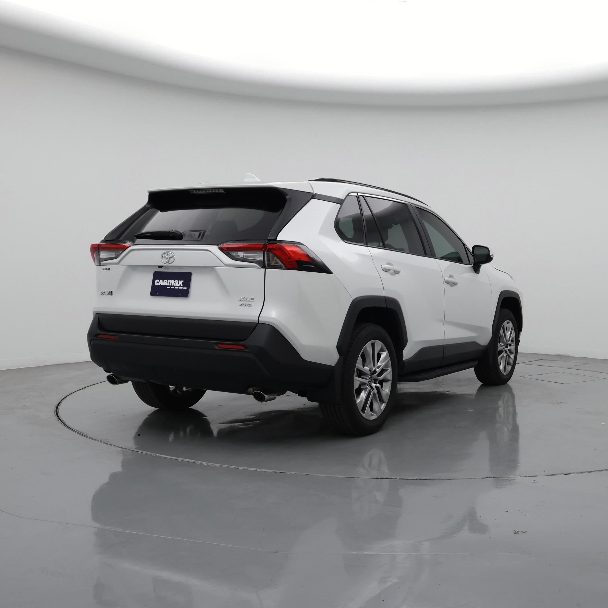 Thumbnail: 2025 Toyota RAV4 - 8