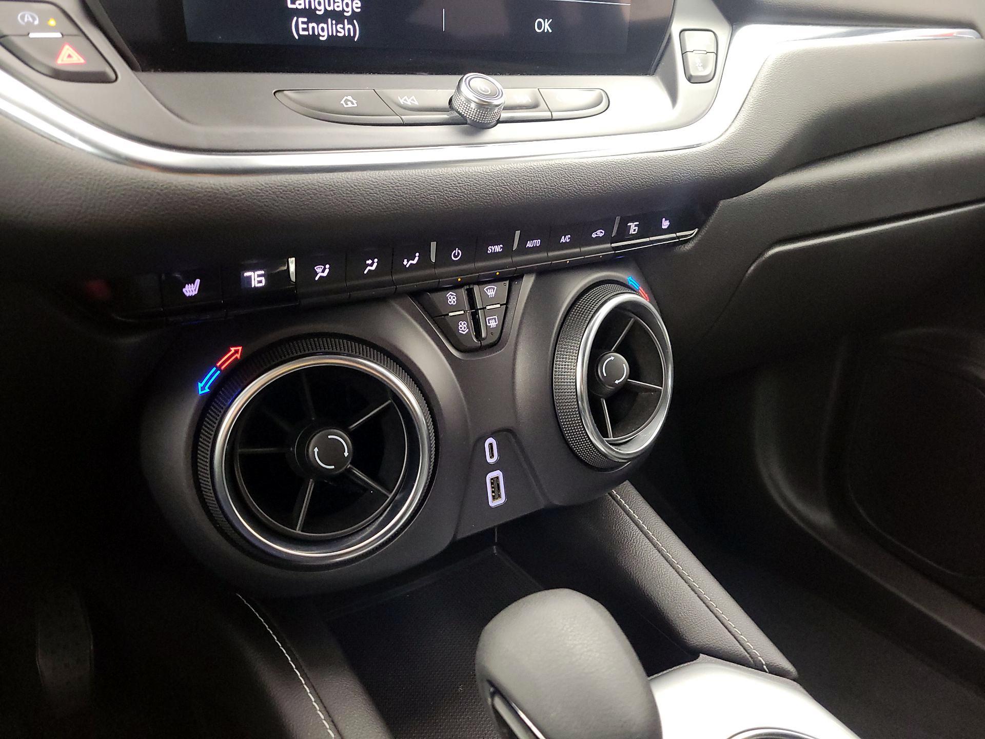 Thumbnail: 2025 Chevrolet Blazer - 16