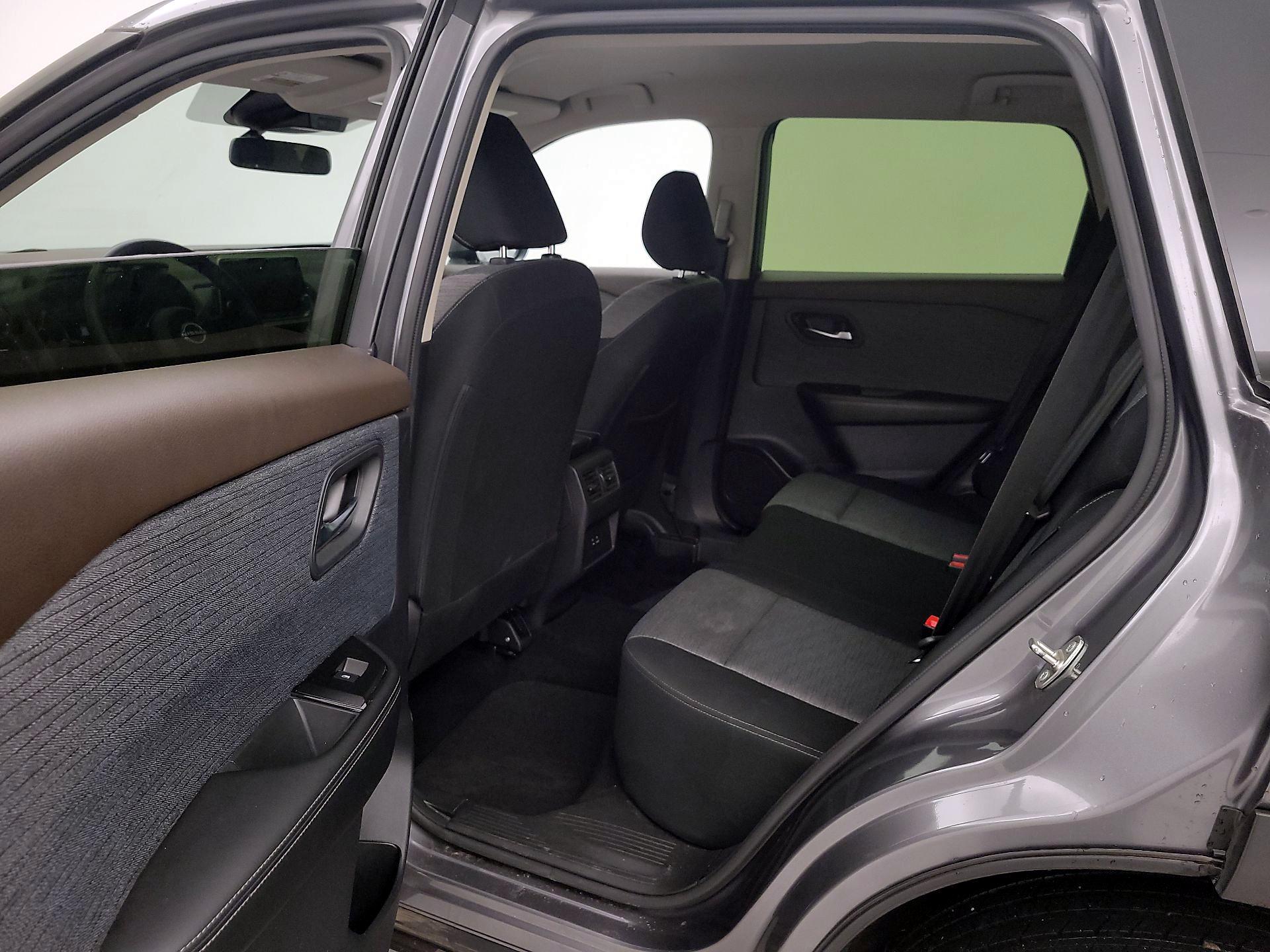 Thumbnail: 2023 Nissan Rogue - 19