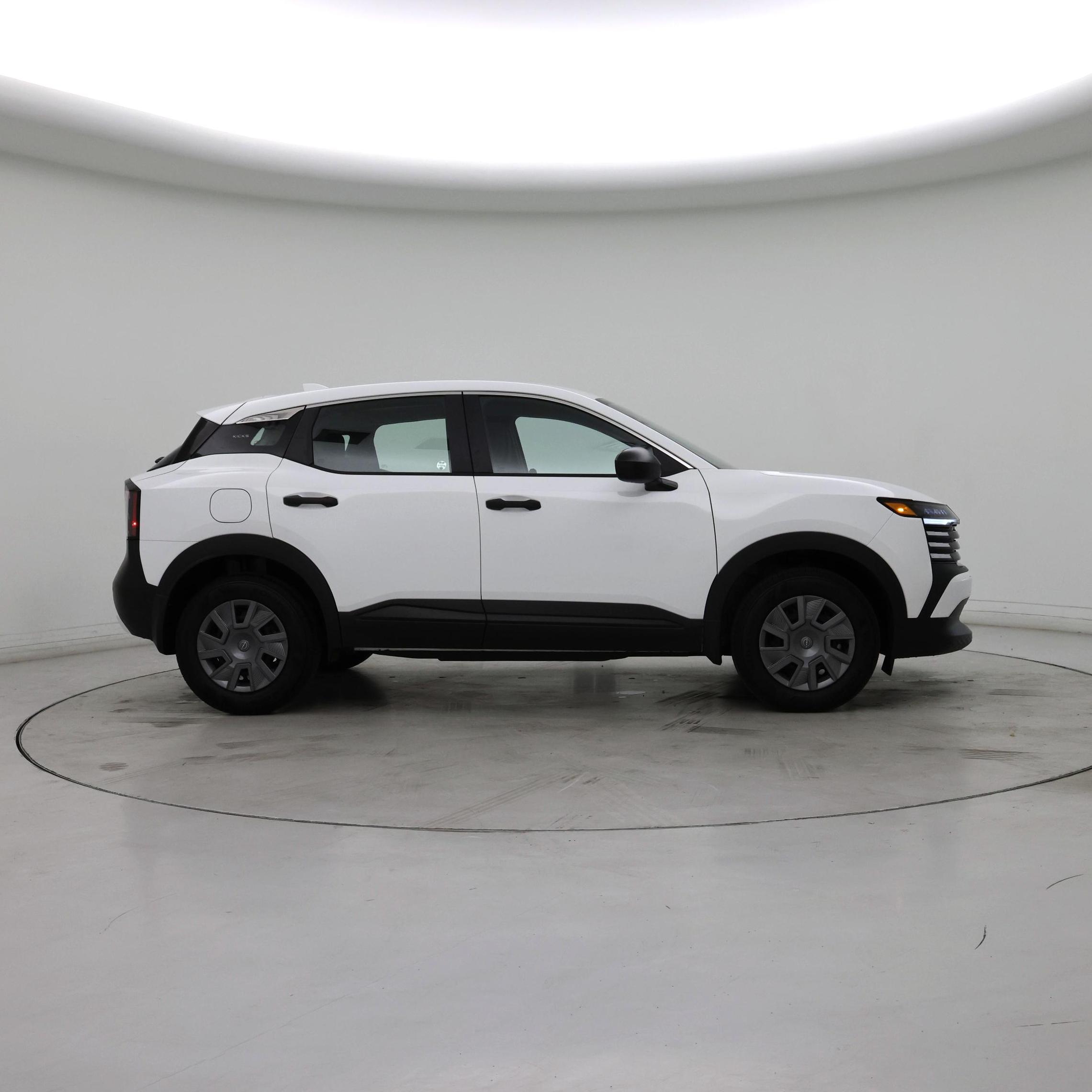 Thumbnail: 2025 Nissan Kicks - 7