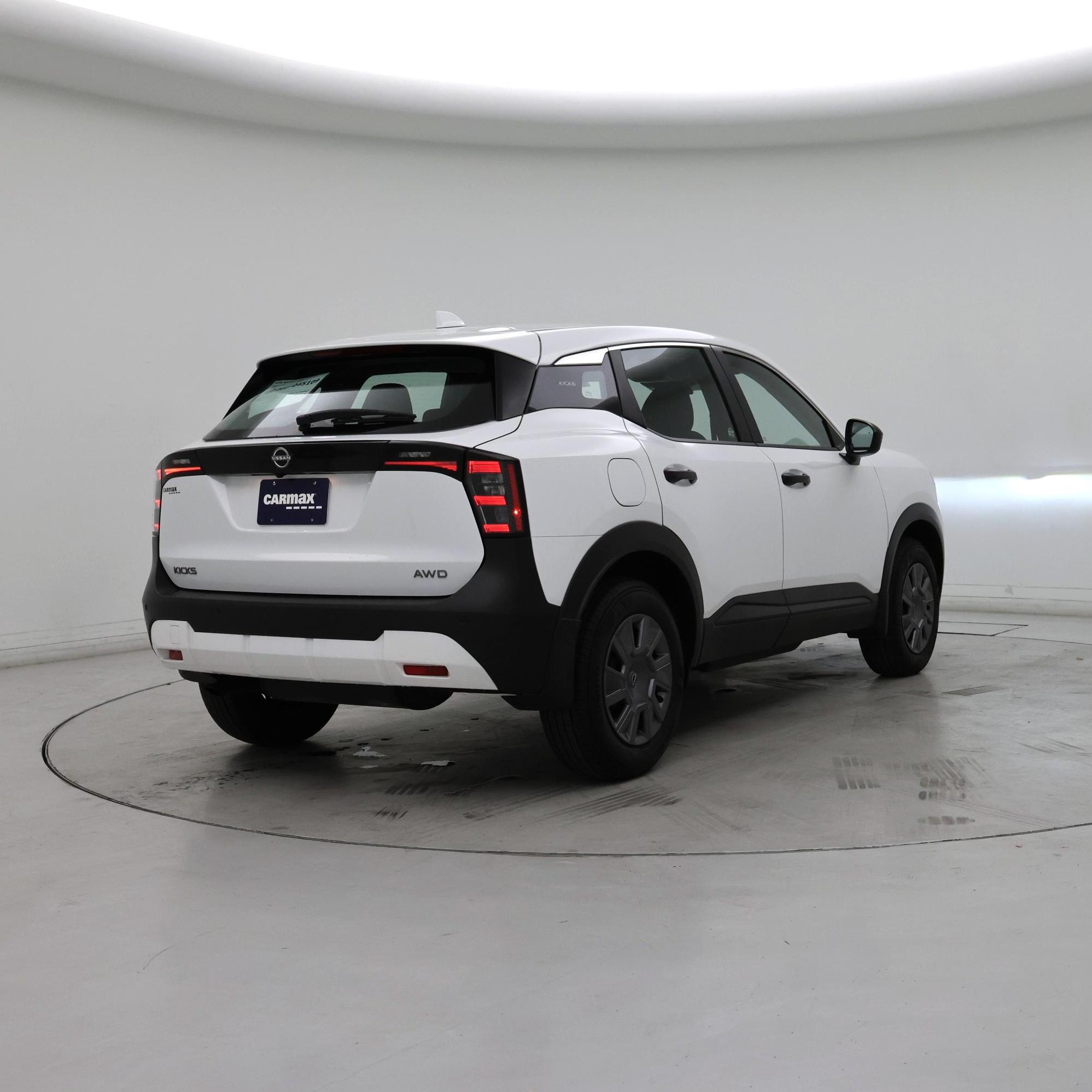 Thumbnail: 2025 Nissan Kicks - 8