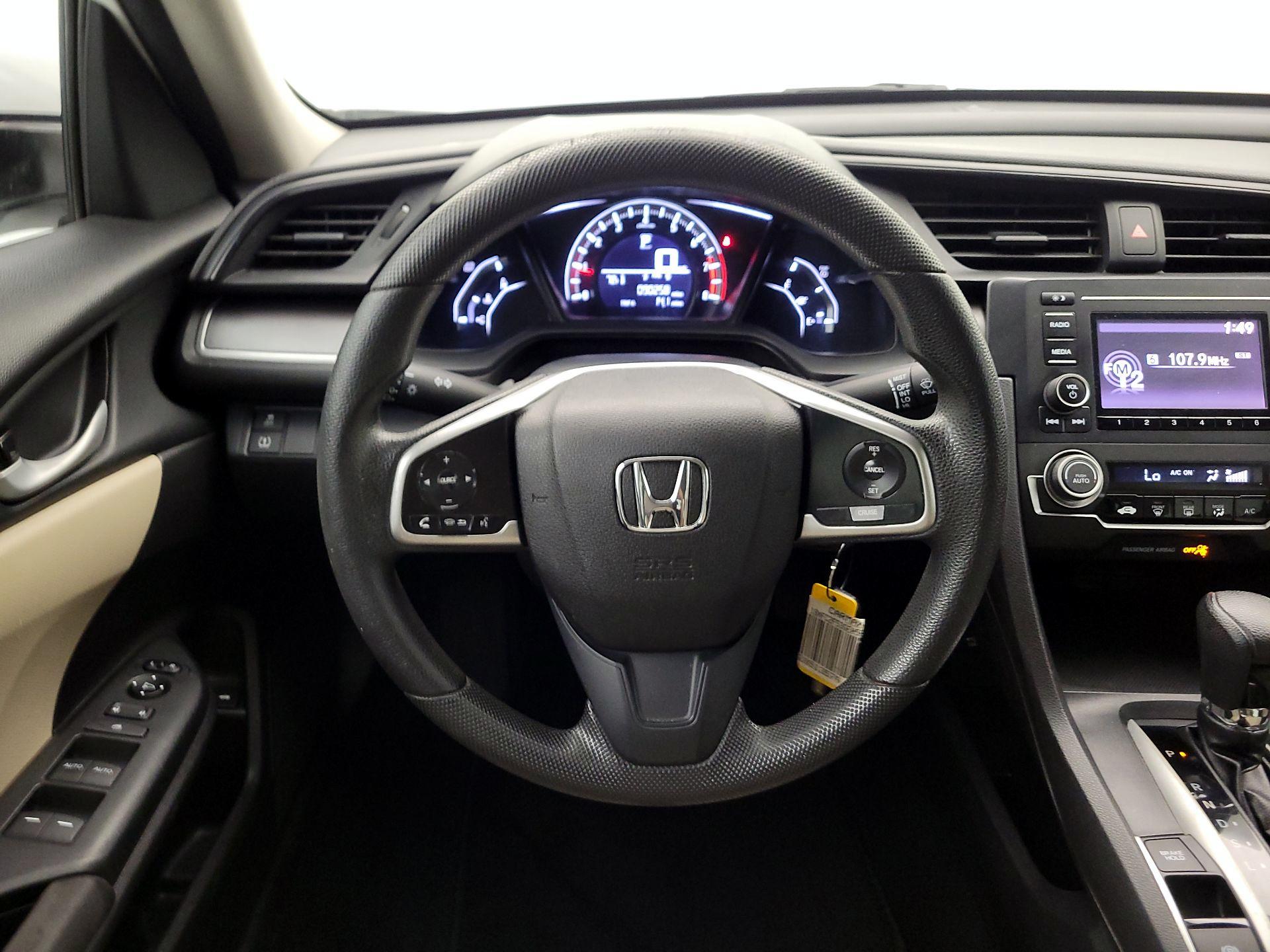 Thumbnail: 2016 Honda Civic - 10