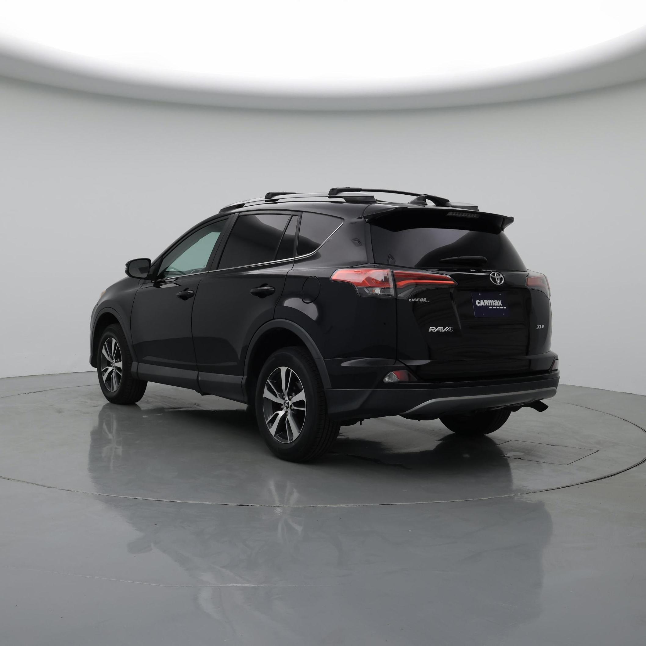 Thumbnail: 2018 Toyota RAV4 - 2