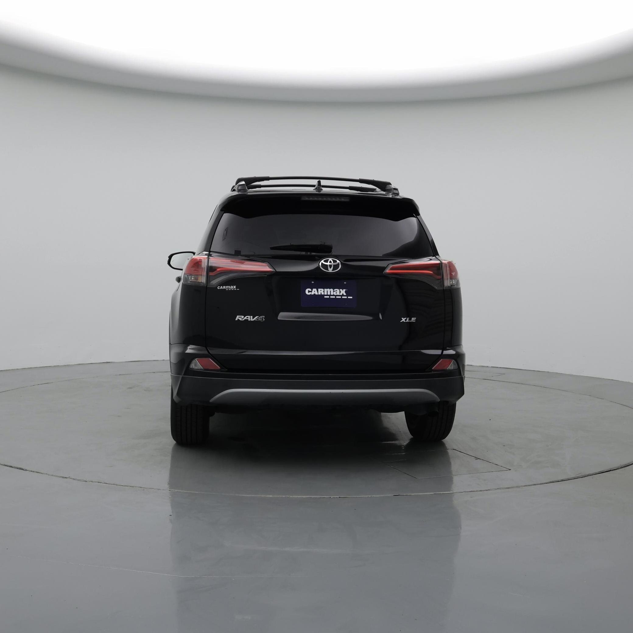 Thumbnail: 2018 Toyota RAV4 - 6