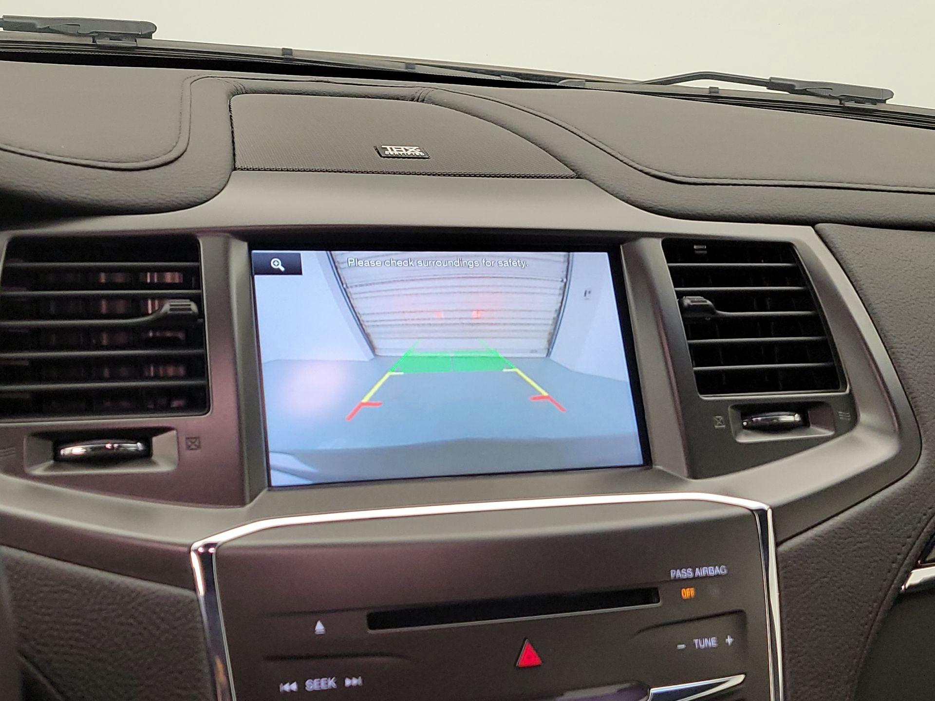 Thumbnail: 2015 Lincoln MKS - 14