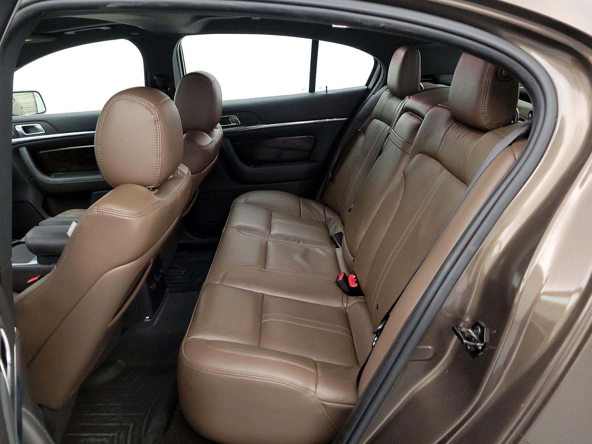 Thumbnail: 2015 Lincoln MKS - 20