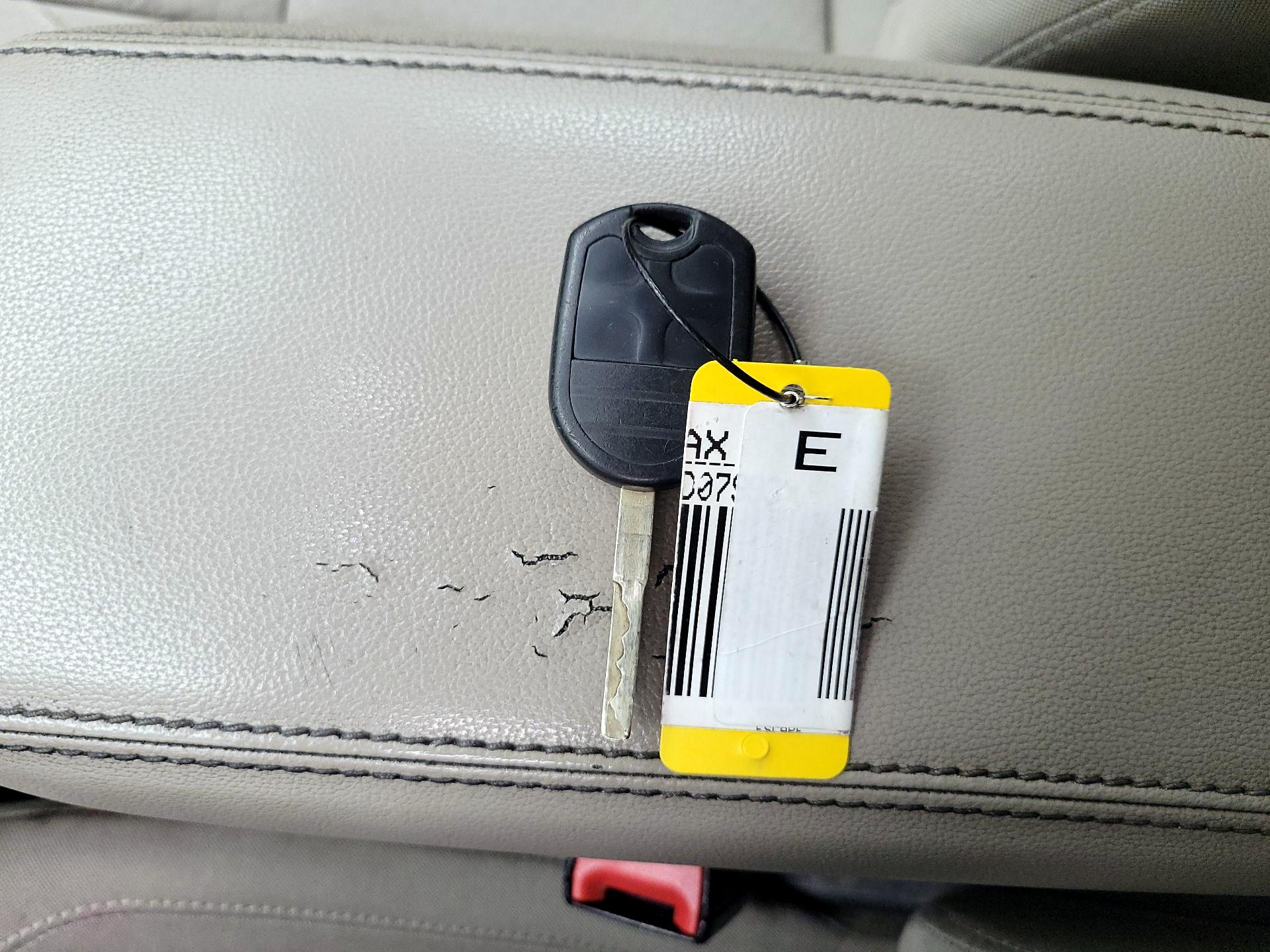 Thumbnail: 2018 Ford Escape - 16