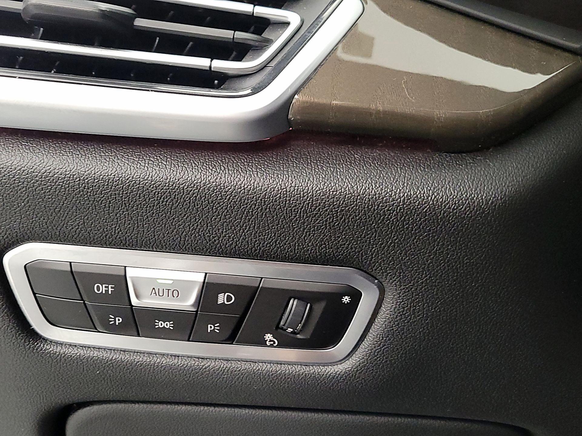 Thumbnail: 2022 BMW X5 - 13