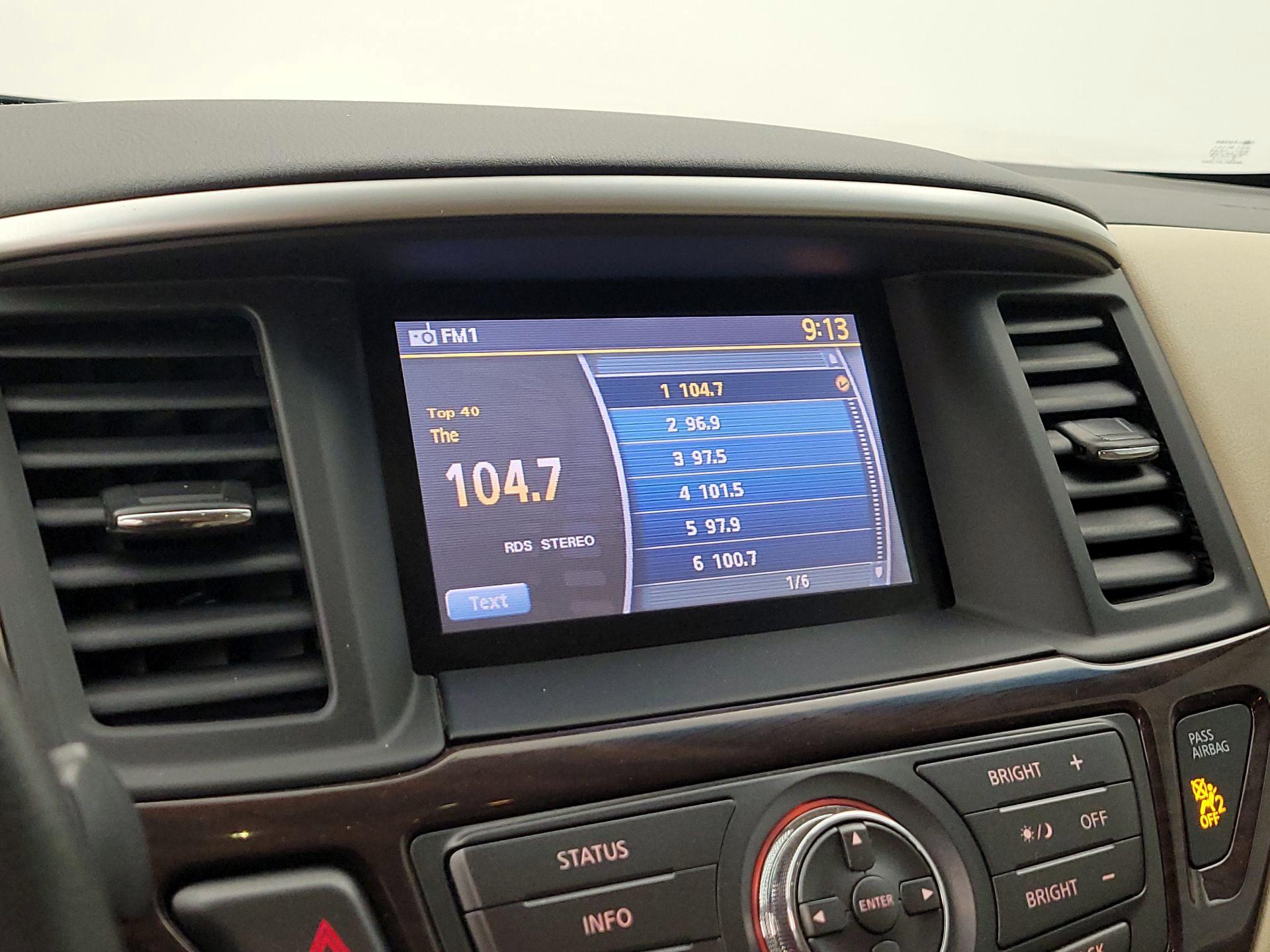 Thumbnail: 2016 Nissan Pathfinder - 15