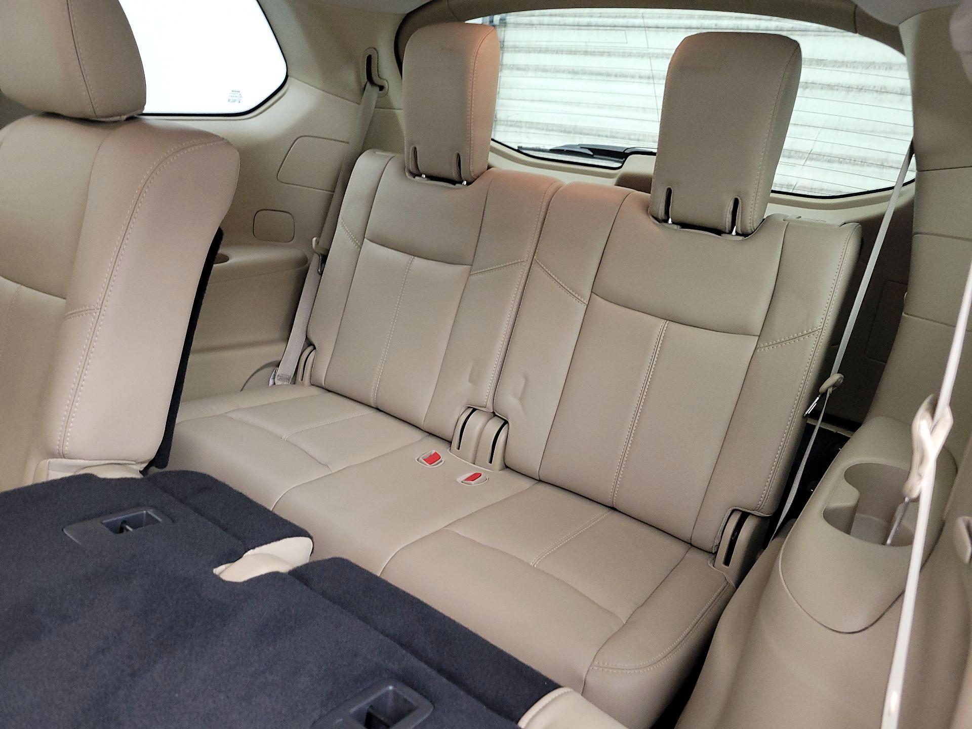 Thumbnail: 2016 Nissan Pathfinder - 20