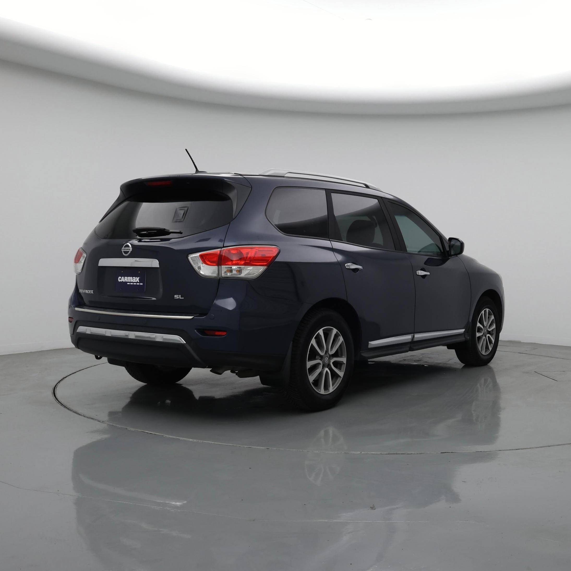 Thumbnail: 2016 Nissan Pathfinder - 8