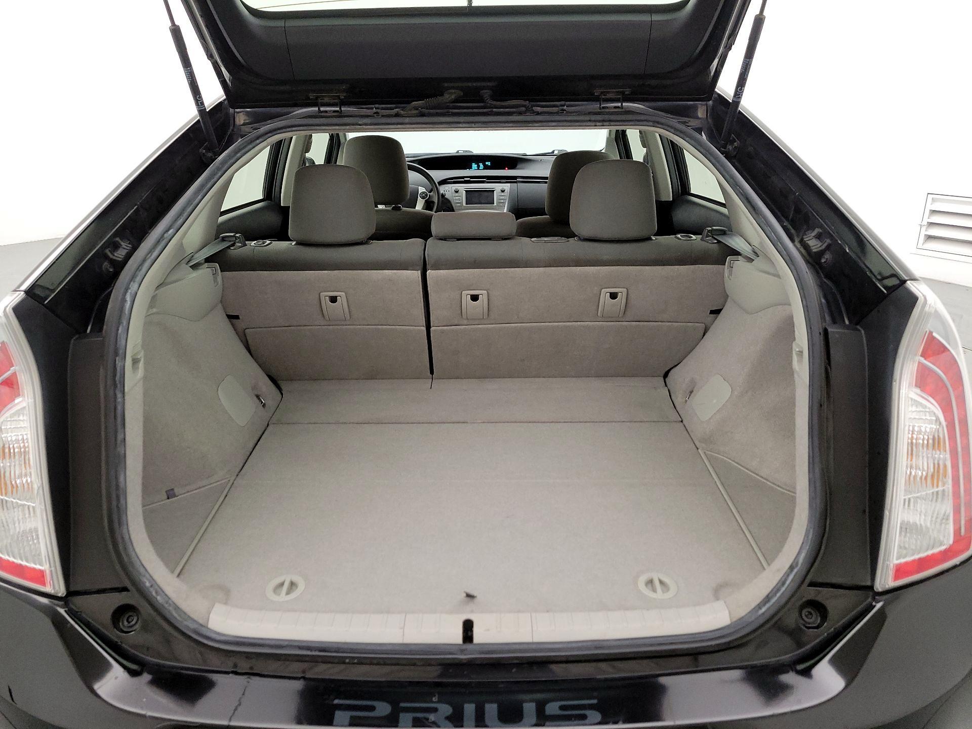 Thumbnail: 2014 Toyota Prius - 19