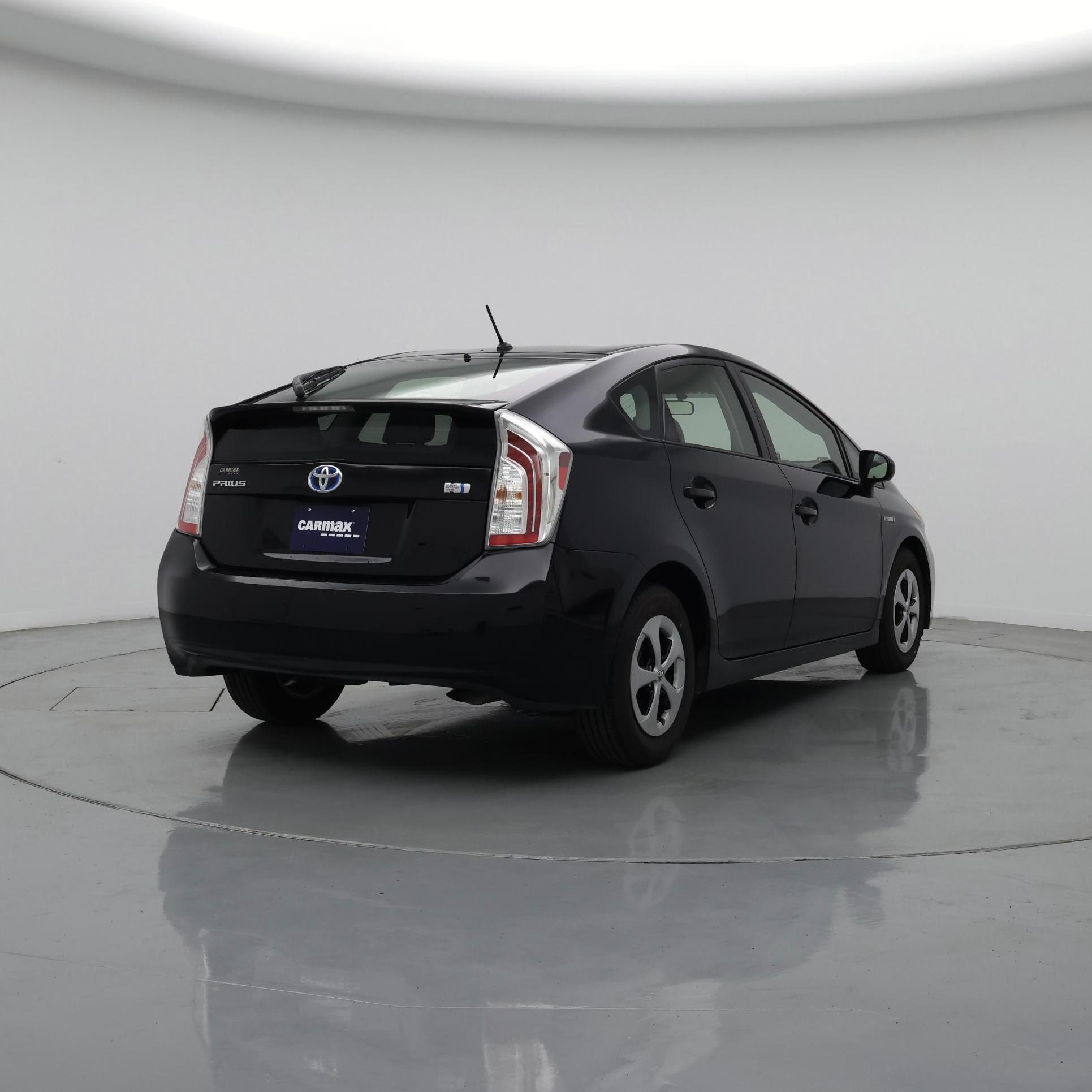 Thumbnail: 2014 Toyota Prius - 8