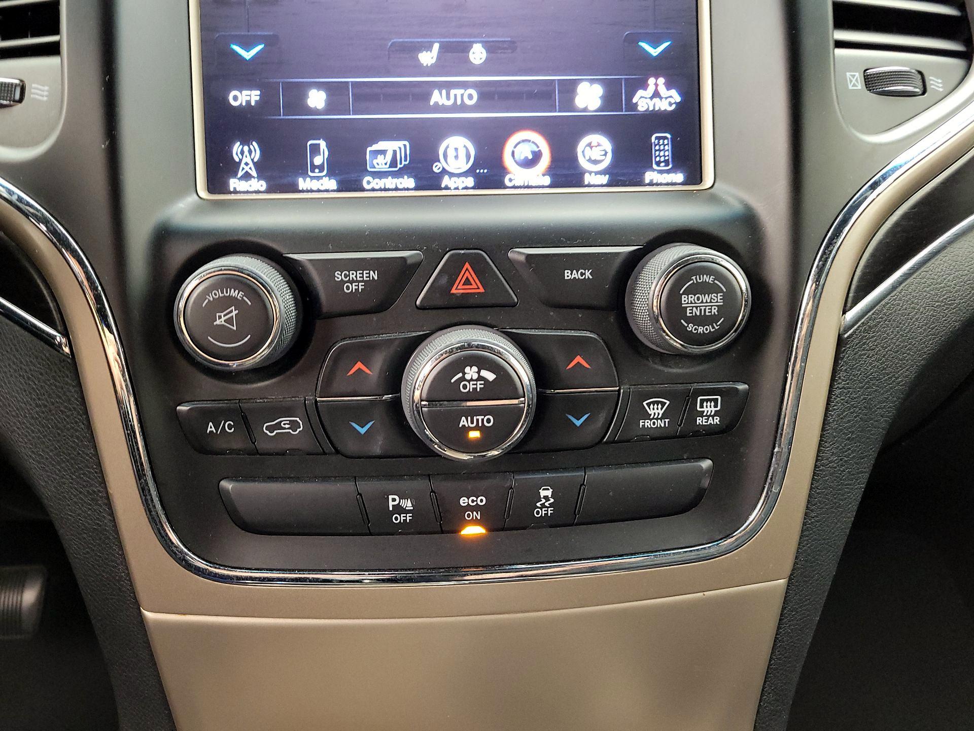 Thumbnail: 2014 Jeep Grand Cherokee - 17