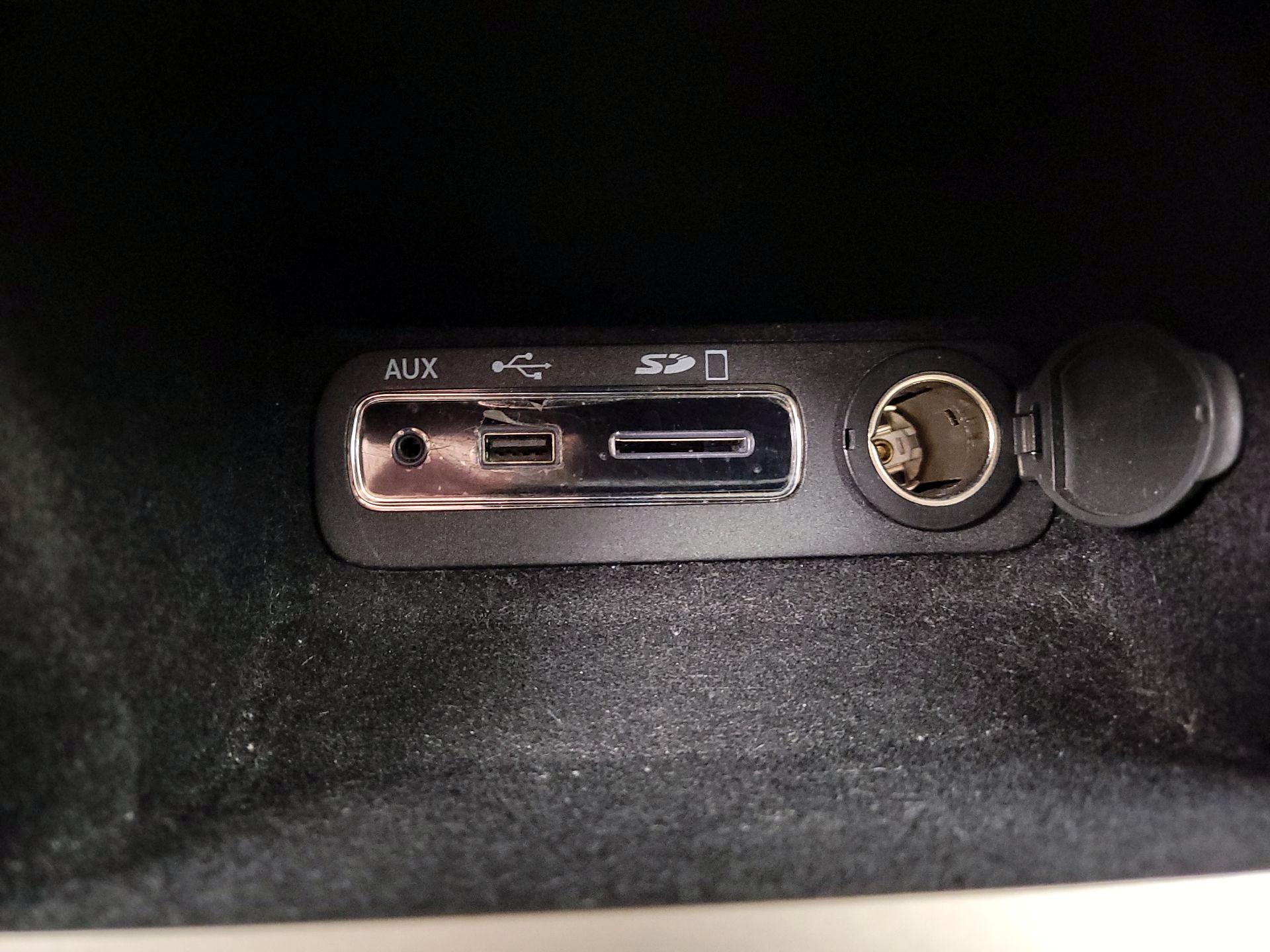 Thumbnail: 2014 Jeep Grand Cherokee - 19