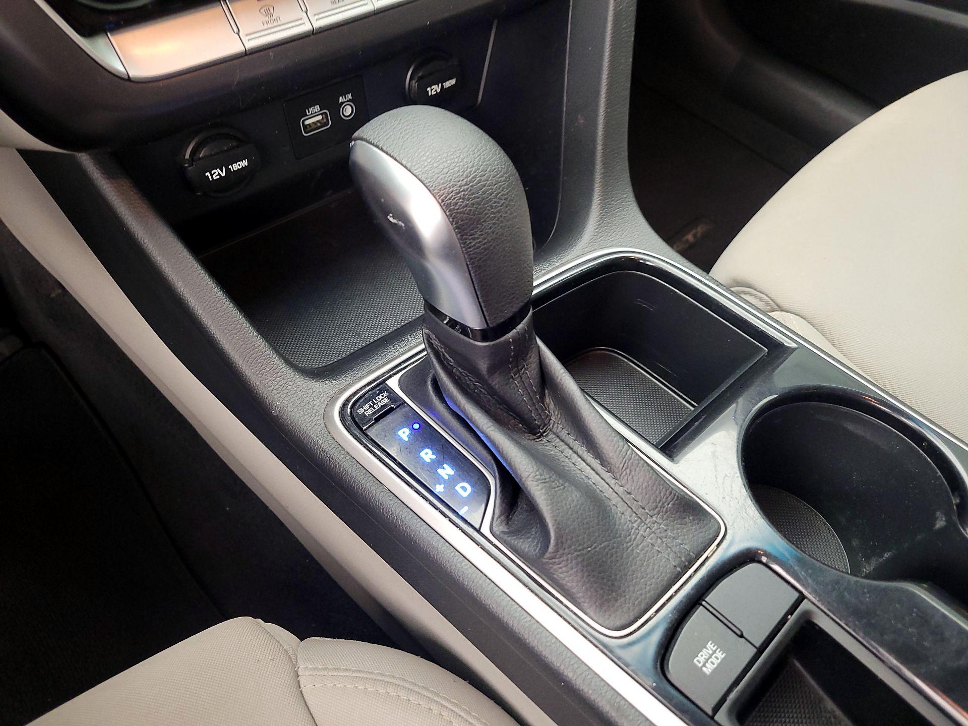 Thumbnail: 2019 Hyundai Sonata - 17