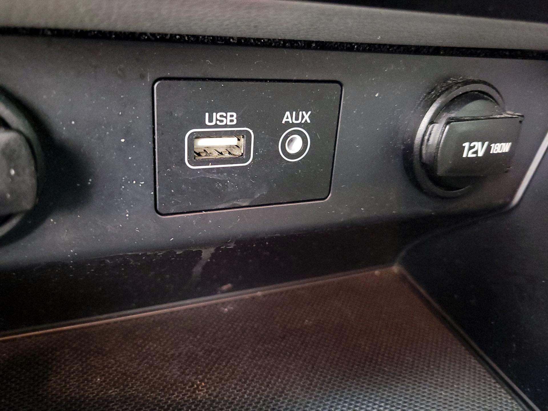 Thumbnail: 2019 Hyundai Sonata - 18