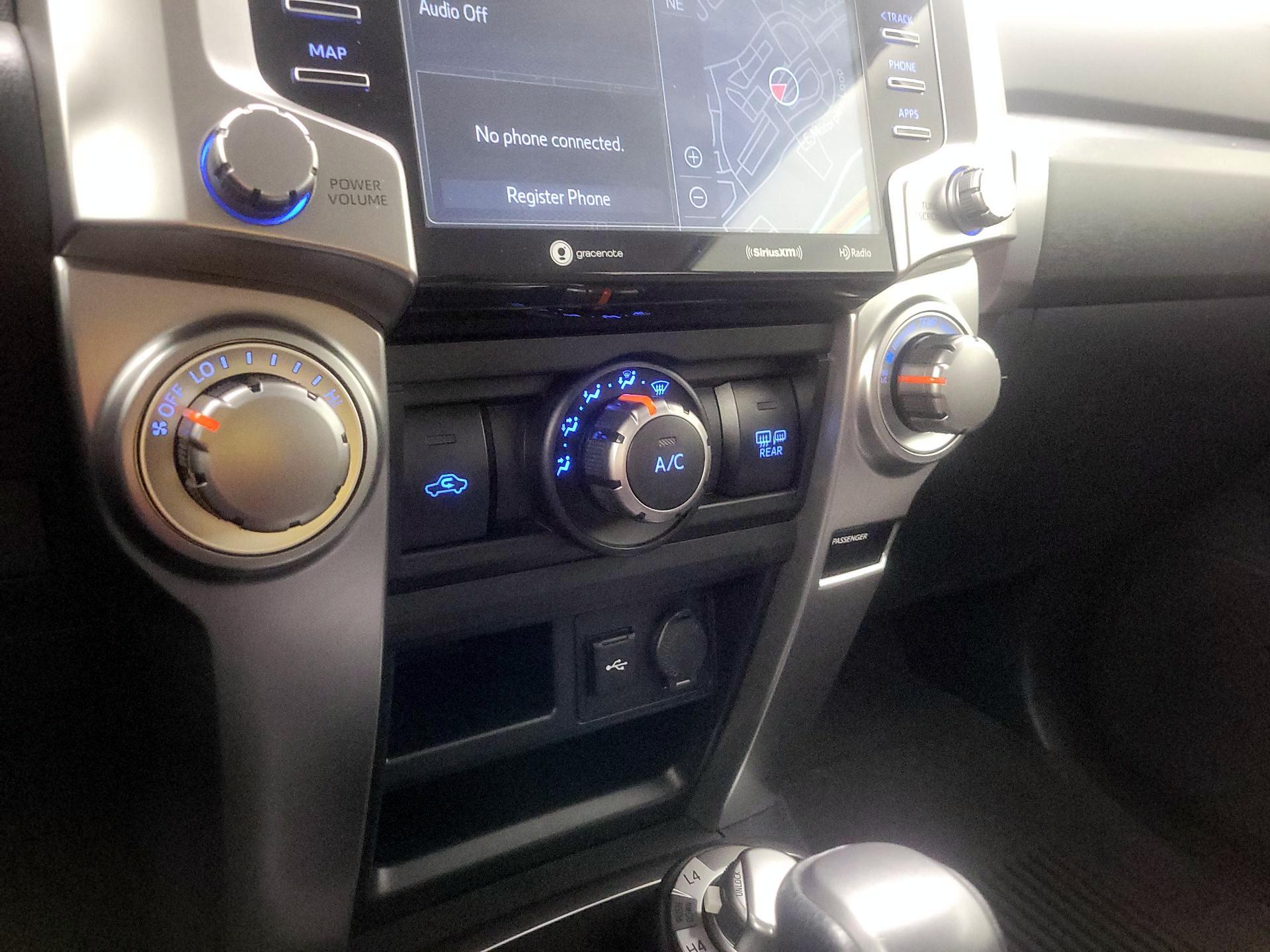 Thumbnail: 2022 Toyota 4Runner - 17