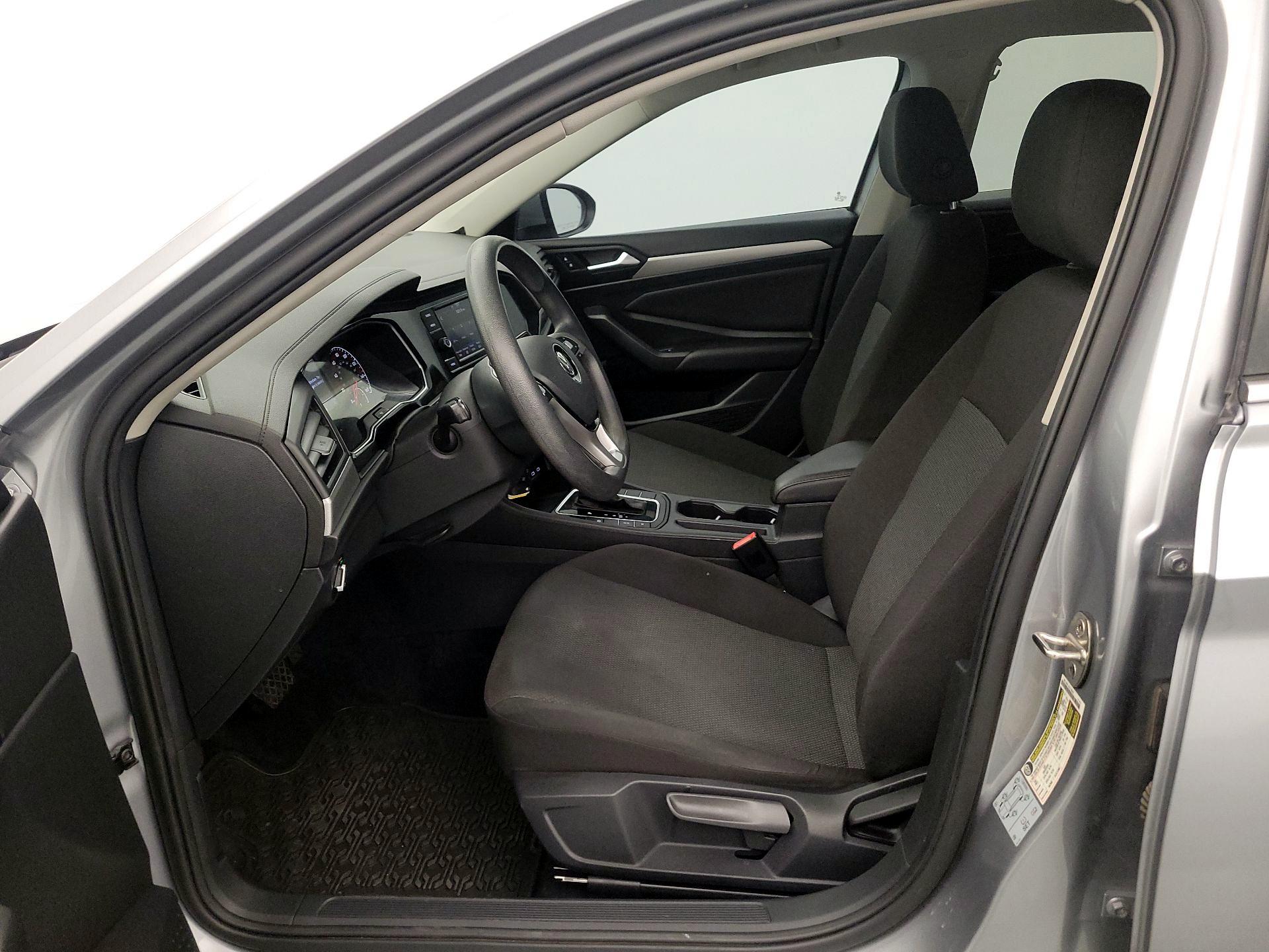 Thumbnail: 2021 Volkswagen Jetta - 11