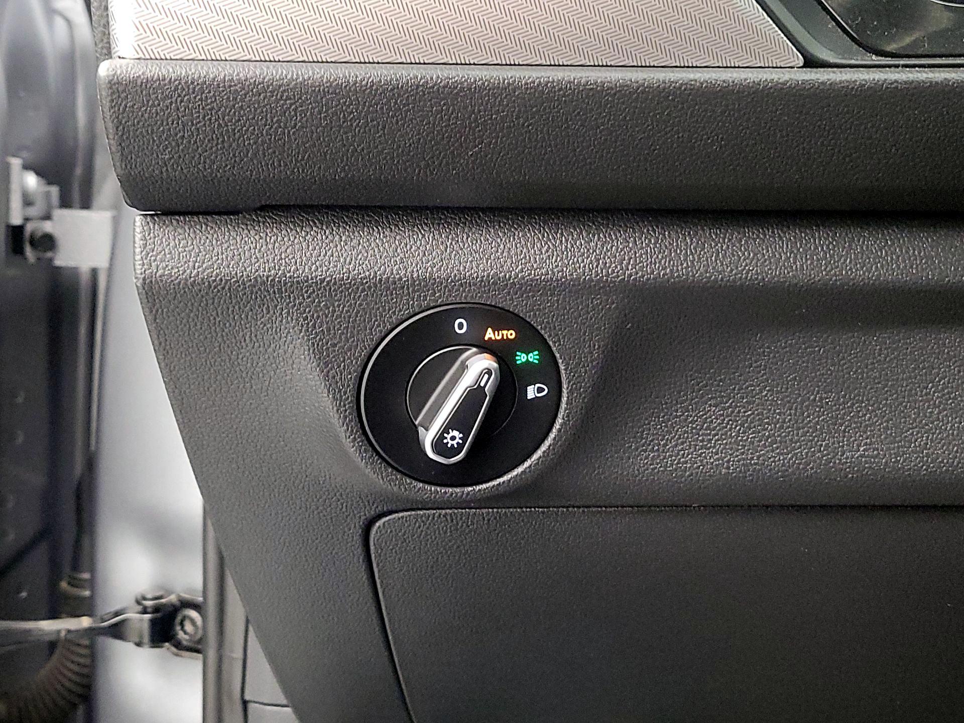 Thumbnail: 2021 Volkswagen Jetta - 13