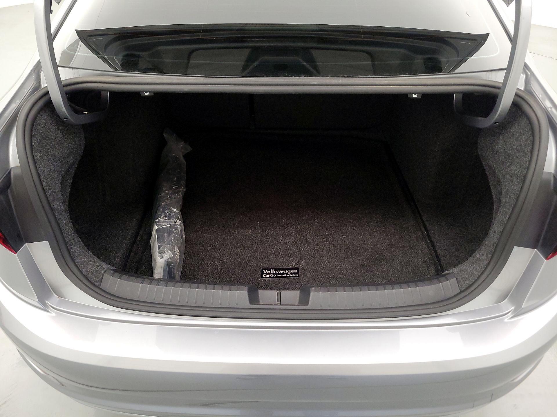 Thumbnail: 2021 Volkswagen Jetta - 20