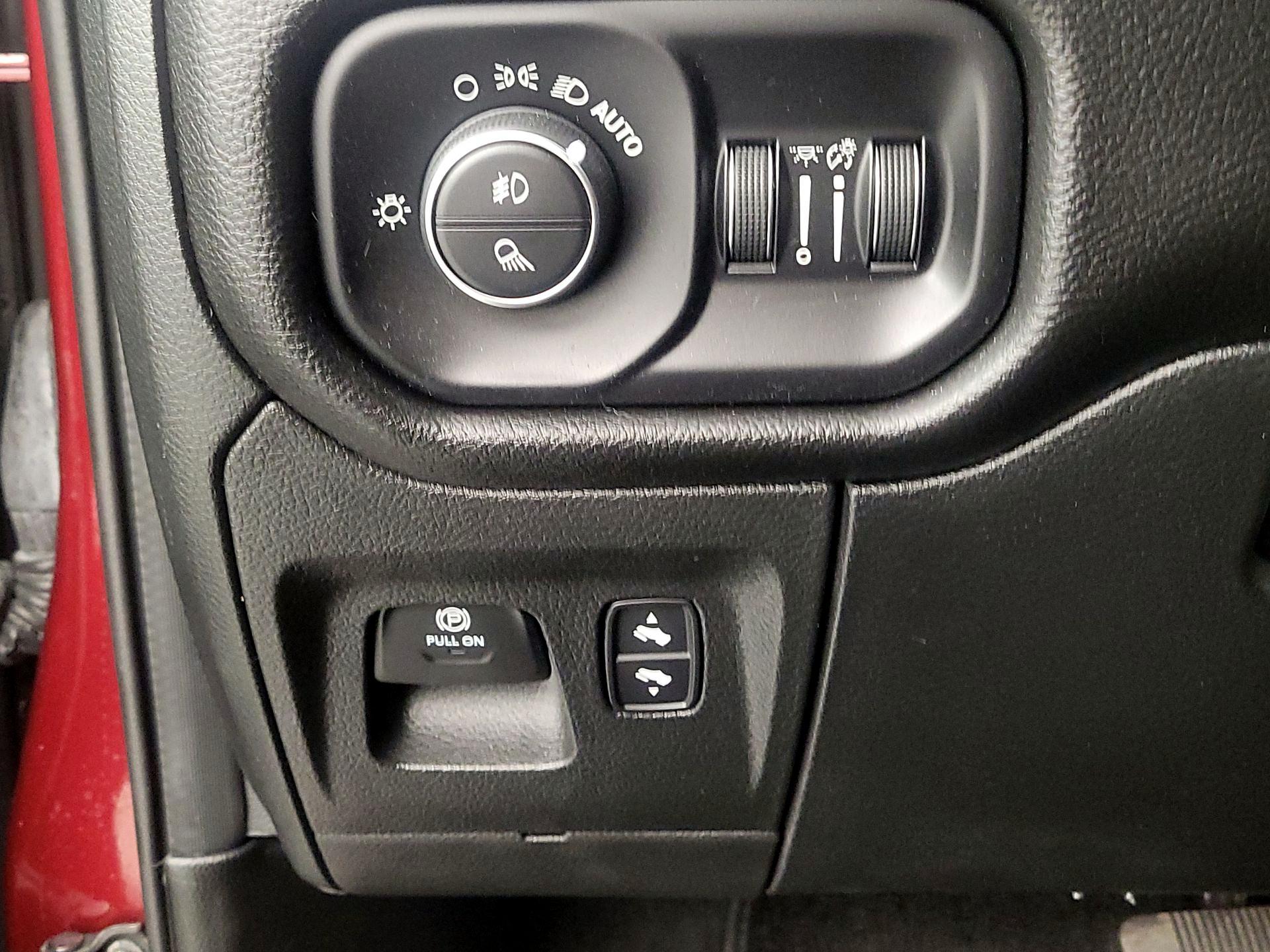 Thumbnail: 2023 RAM 1500 - 13