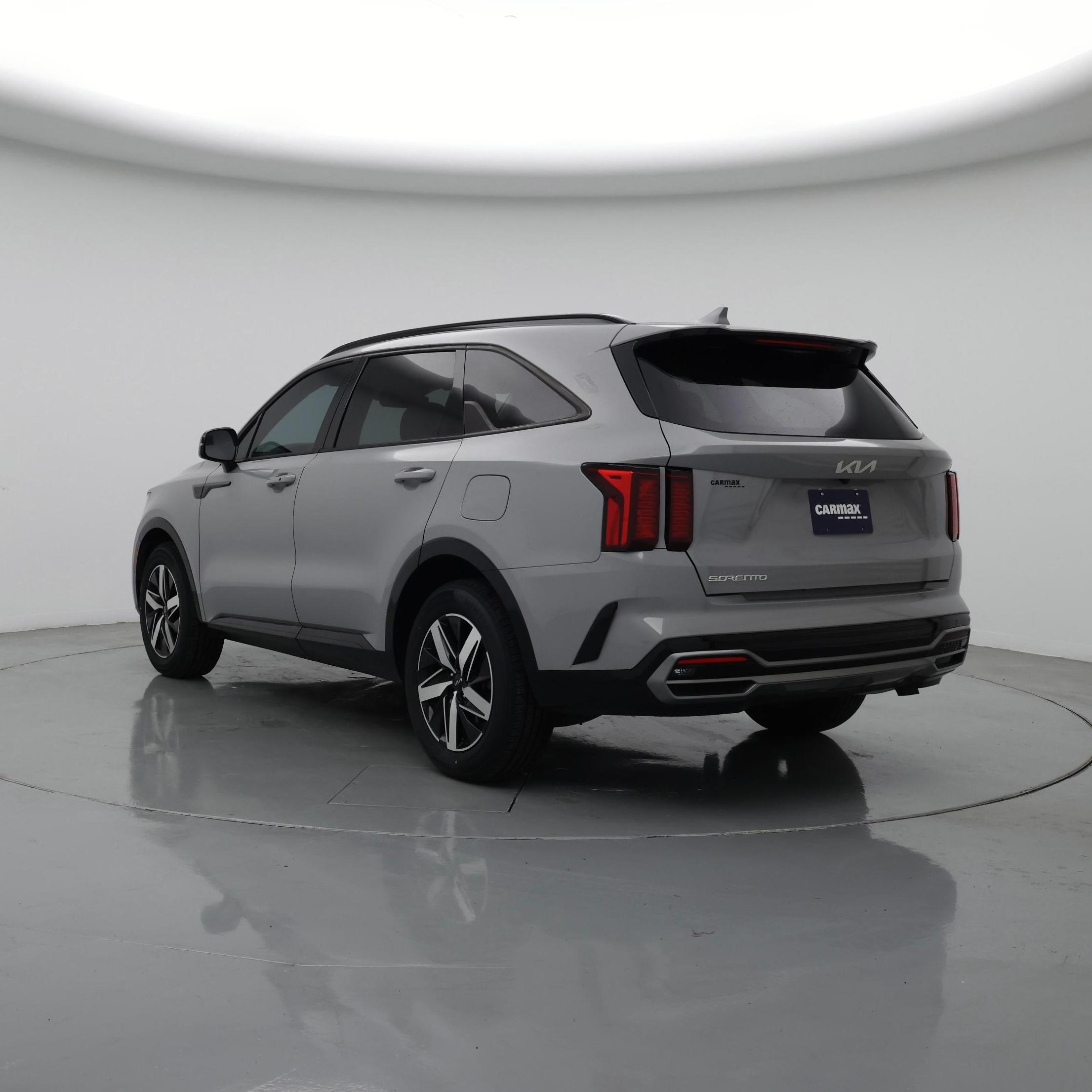 Thumbnail: 2023 Kia Sorento - 2