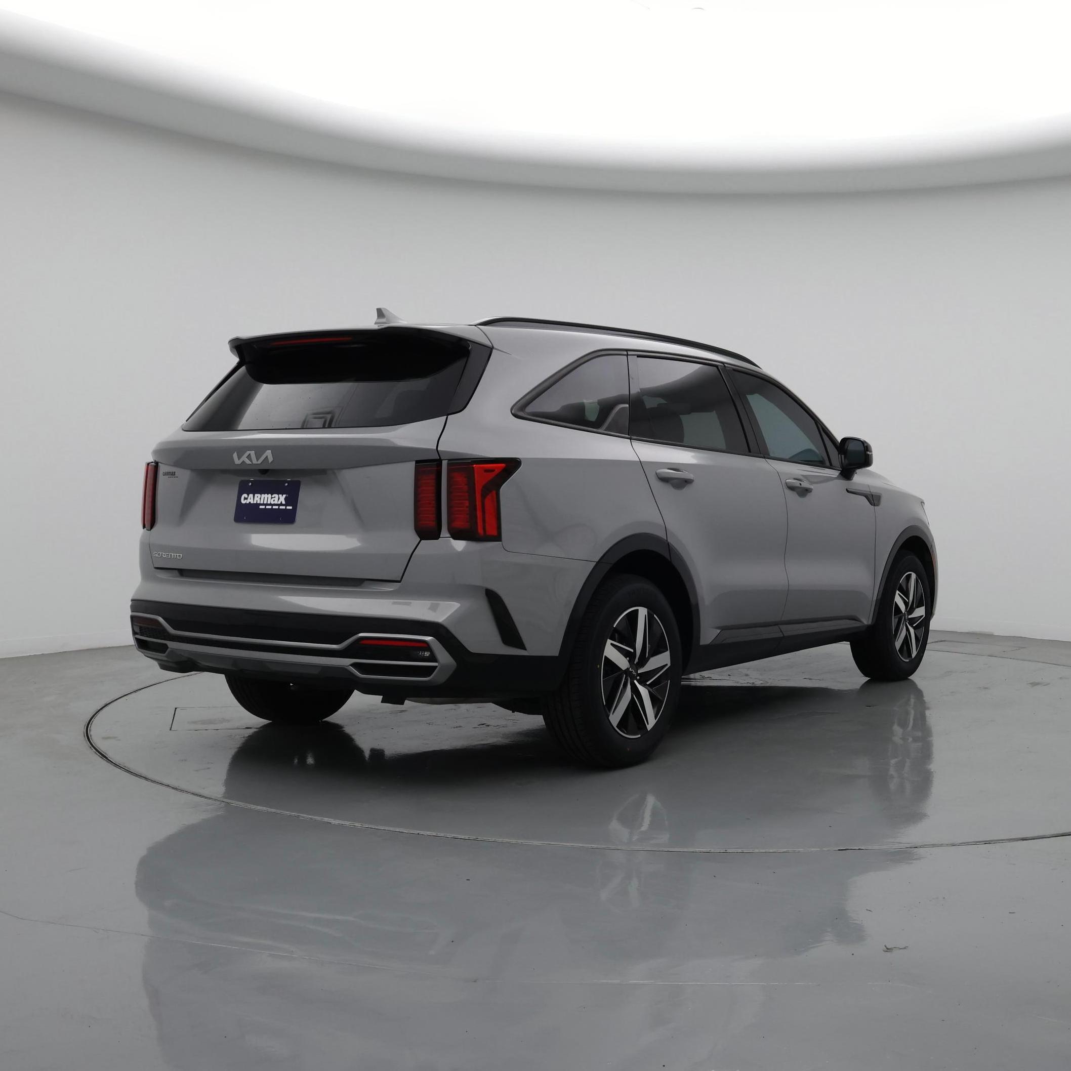 Thumbnail: 2023 Kia Sorento - 8