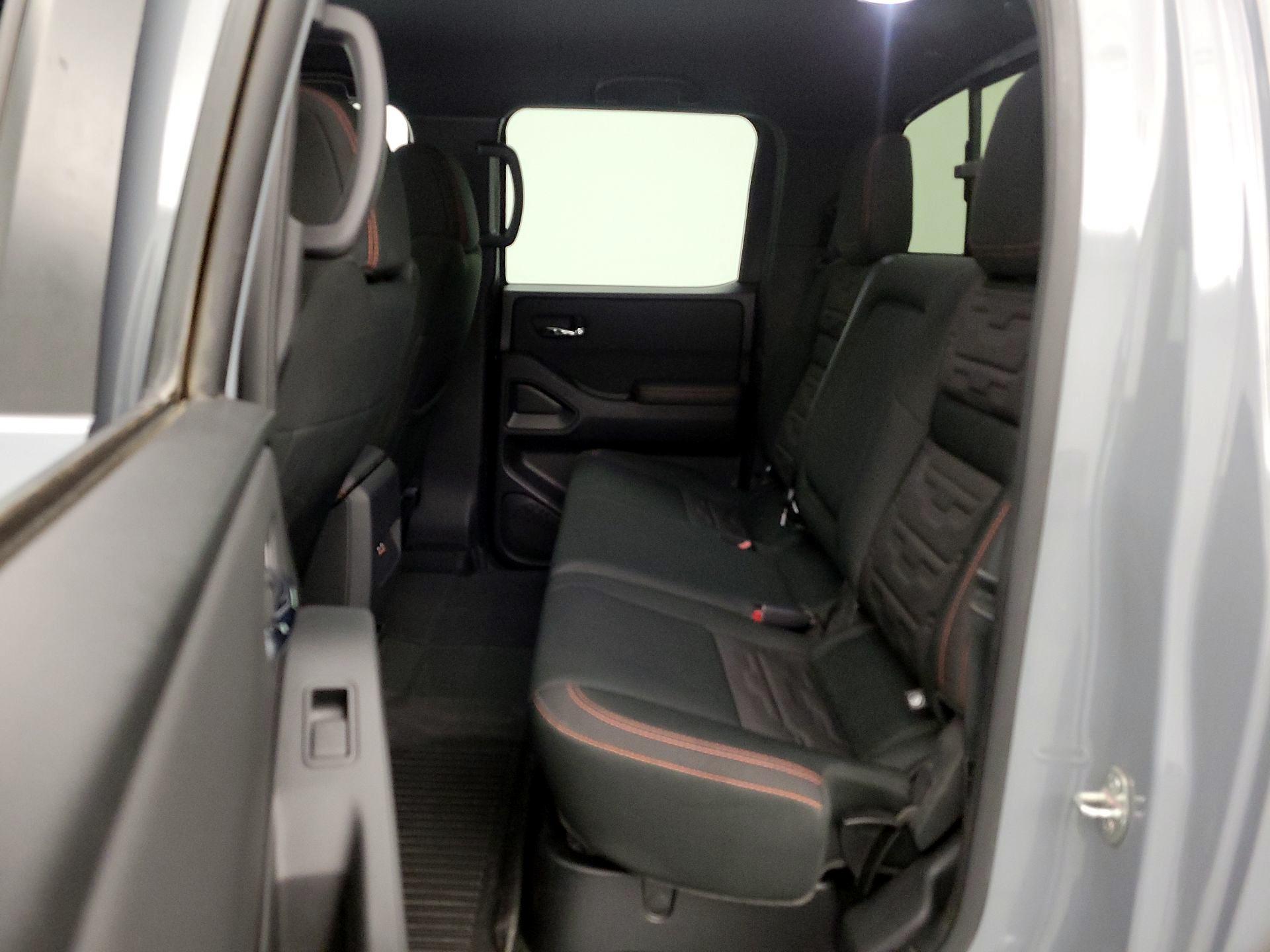 Thumbnail: 2024 Nissan Frontier - 19