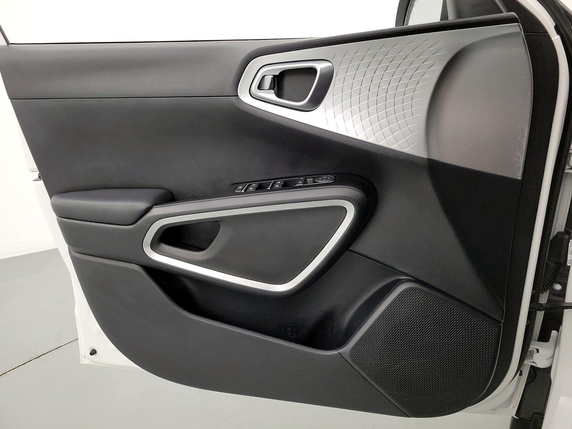 Thumbnail: 2024 Kia Soul - 12