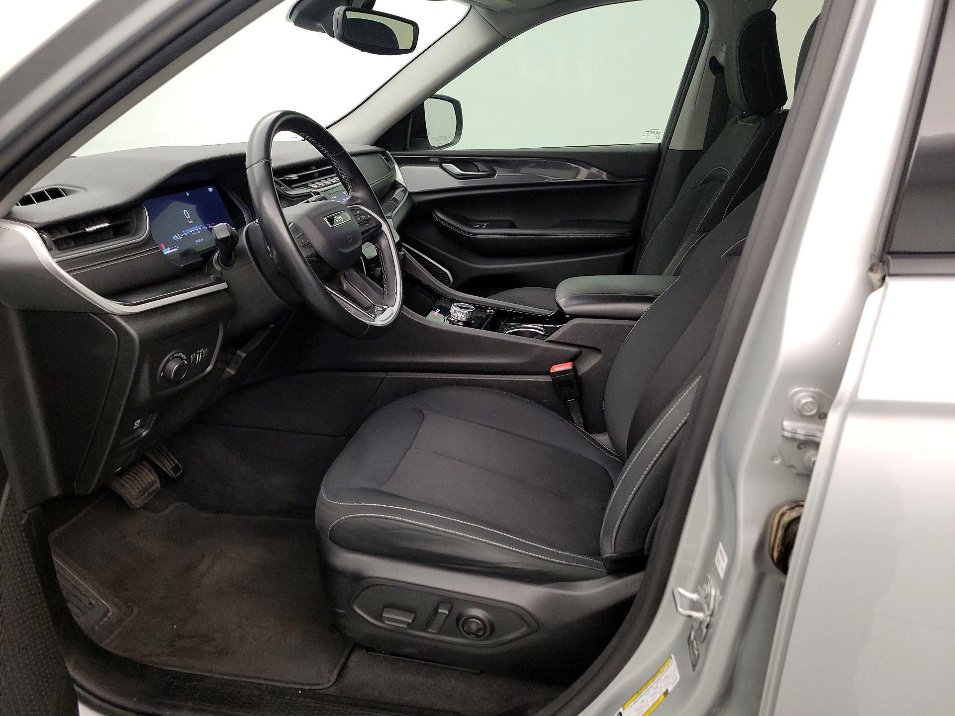 Thumbnail: 2022 Jeep Grand Cherokee L - 11