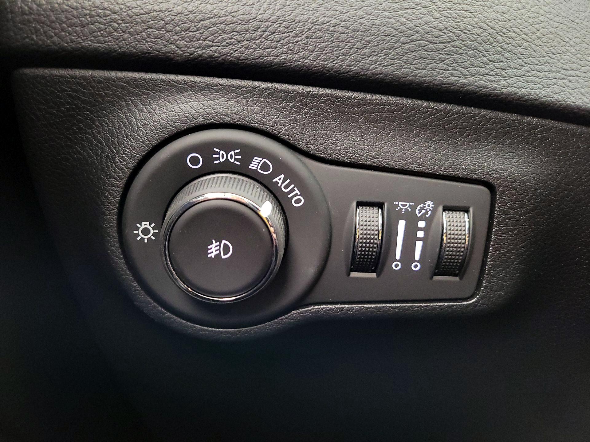 Thumbnail: 2019 Jeep Compass - 13