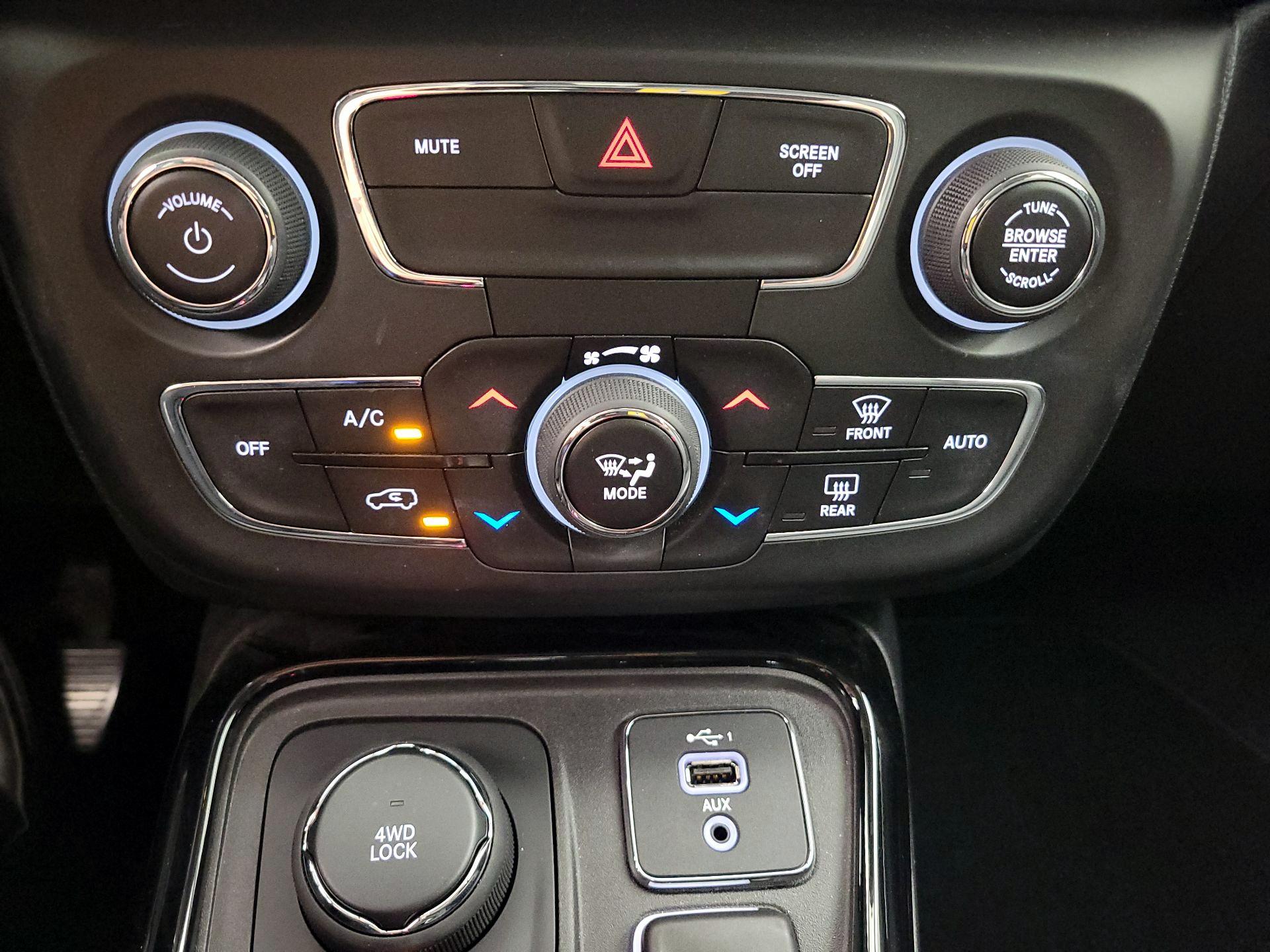 Thumbnail: 2019 Jeep Compass - 17