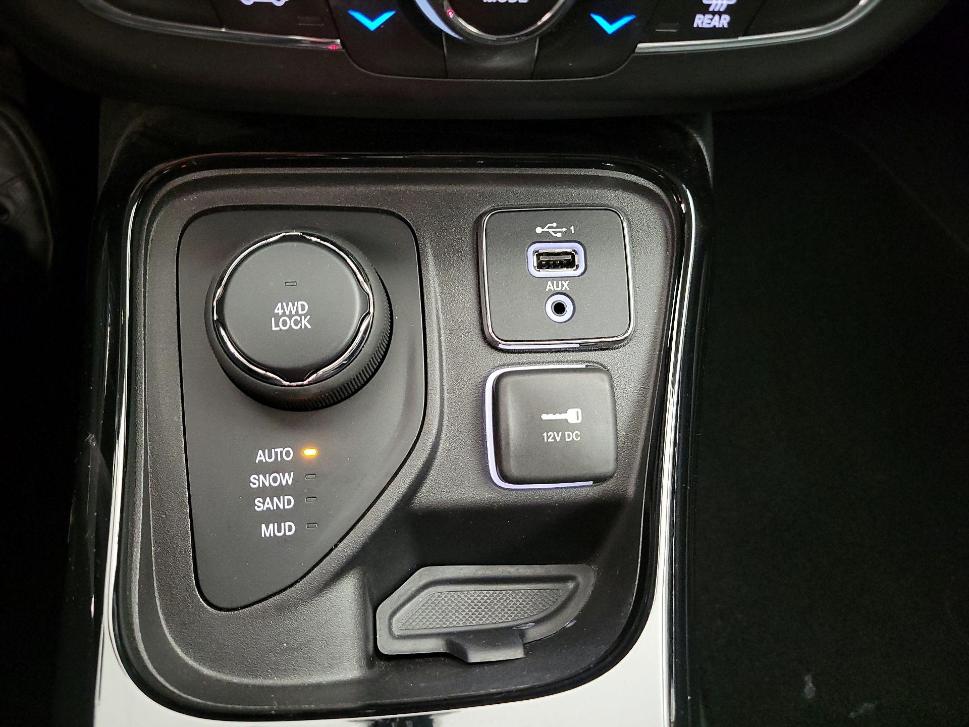 Thumbnail: 2019 Jeep Compass - 19