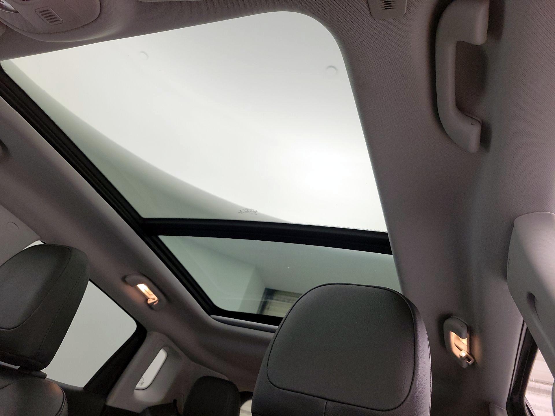 Thumbnail: 2019 Jeep Compass - 20