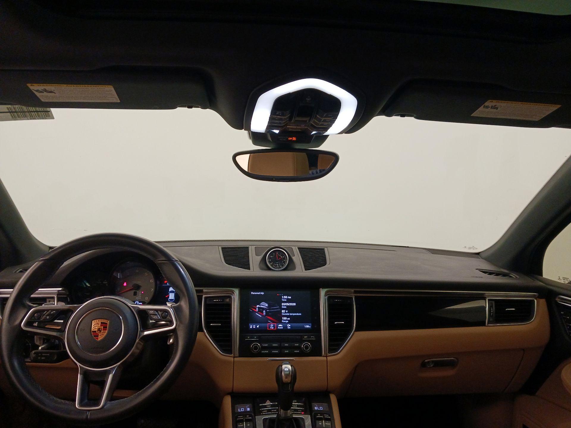 Thumbnail: 2018 Porsche Macan - 9