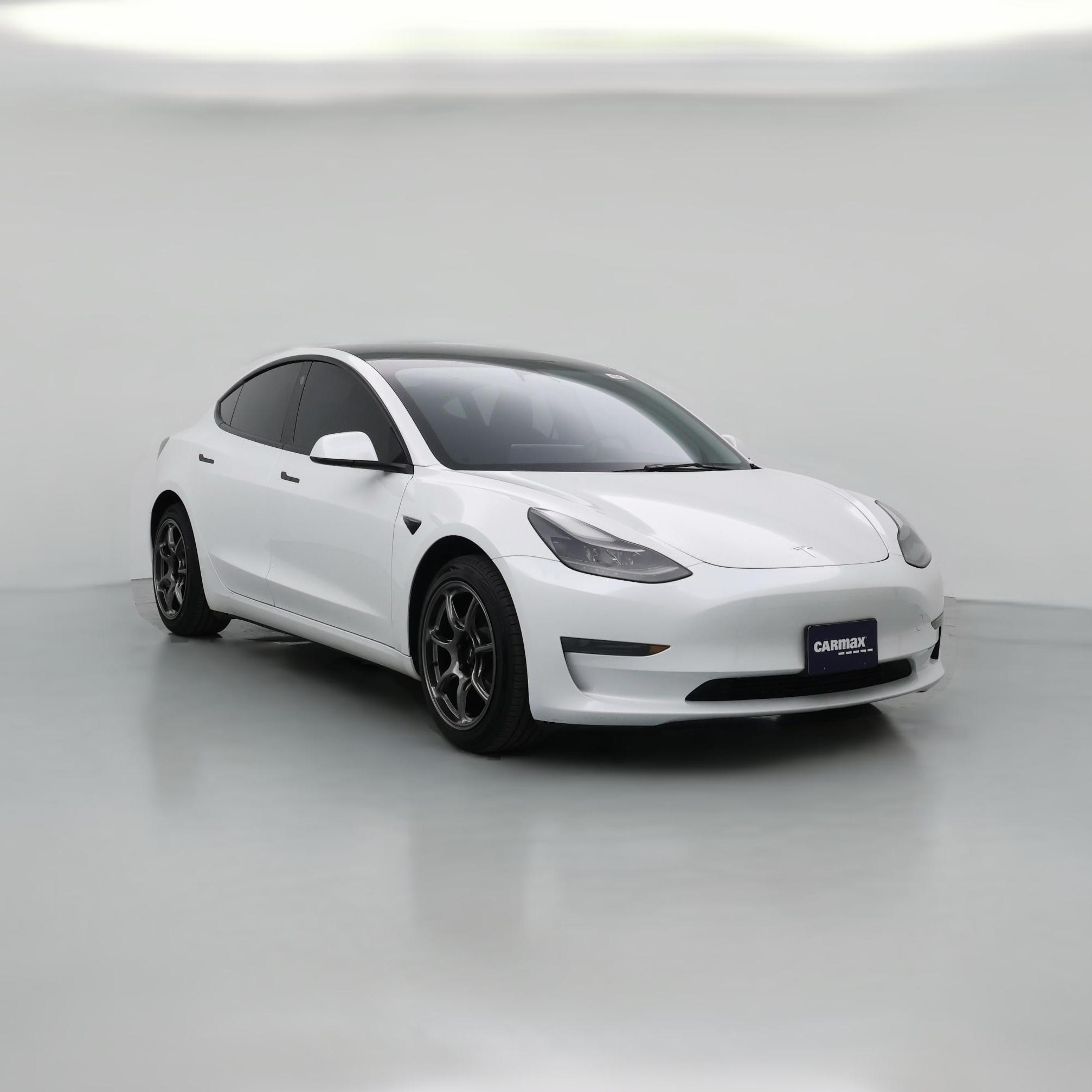 Thumbnail: 2023 Tesla Model 3 - 1
