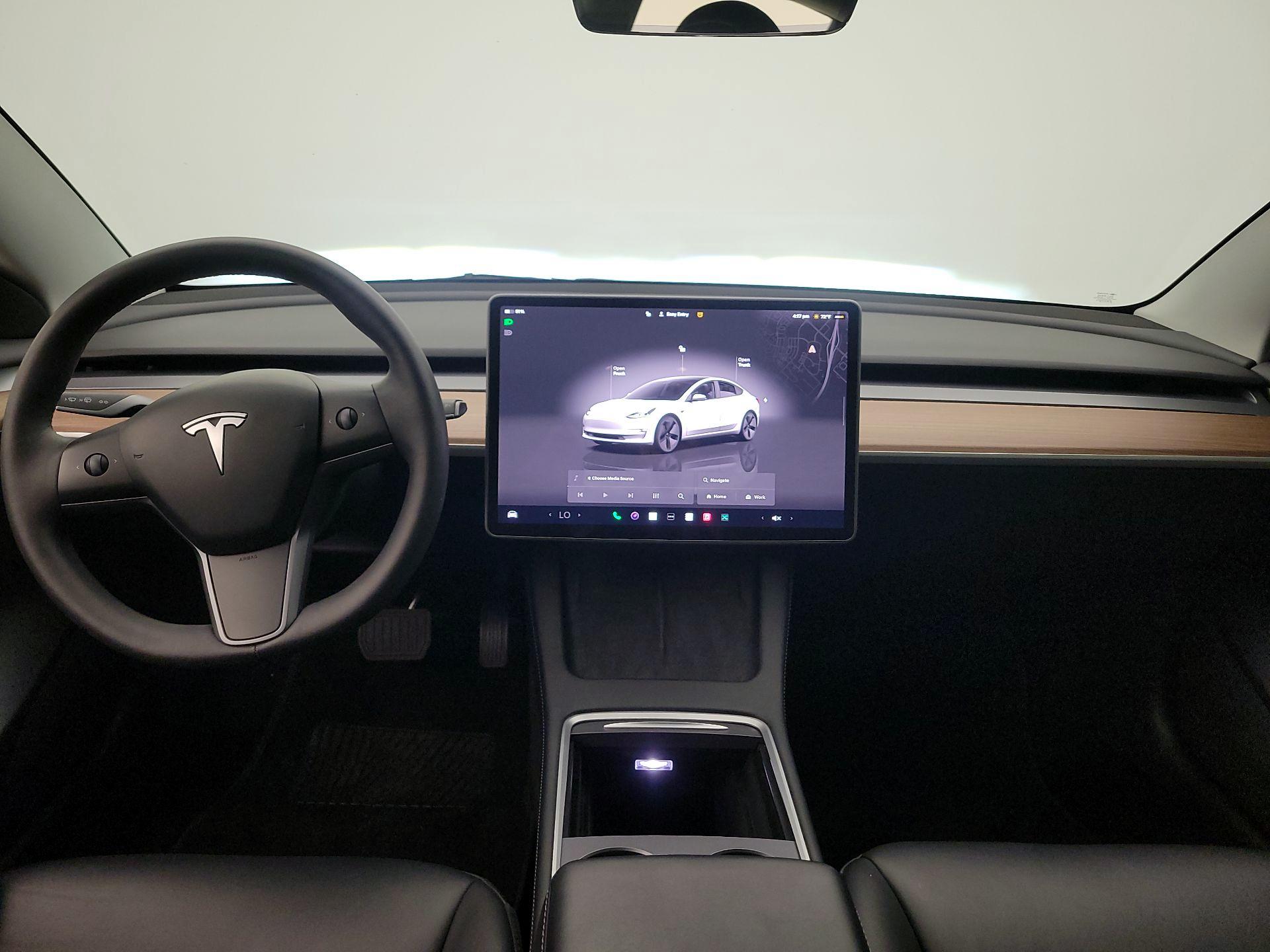 Thumbnail: 2023 Tesla Model 3 - 9