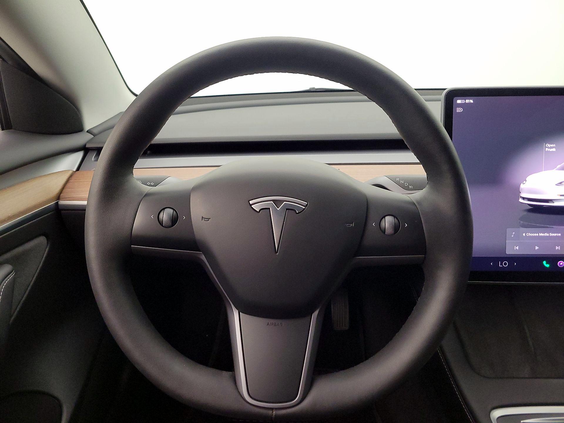 Thumbnail: 2023 Tesla Model 3 - 10