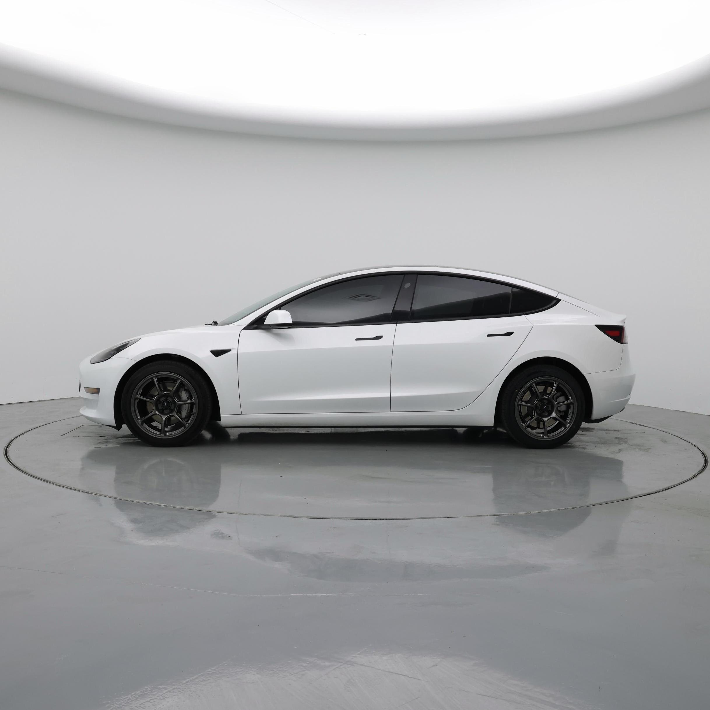 Thumbnail: 2023 Tesla Model 3 - 3