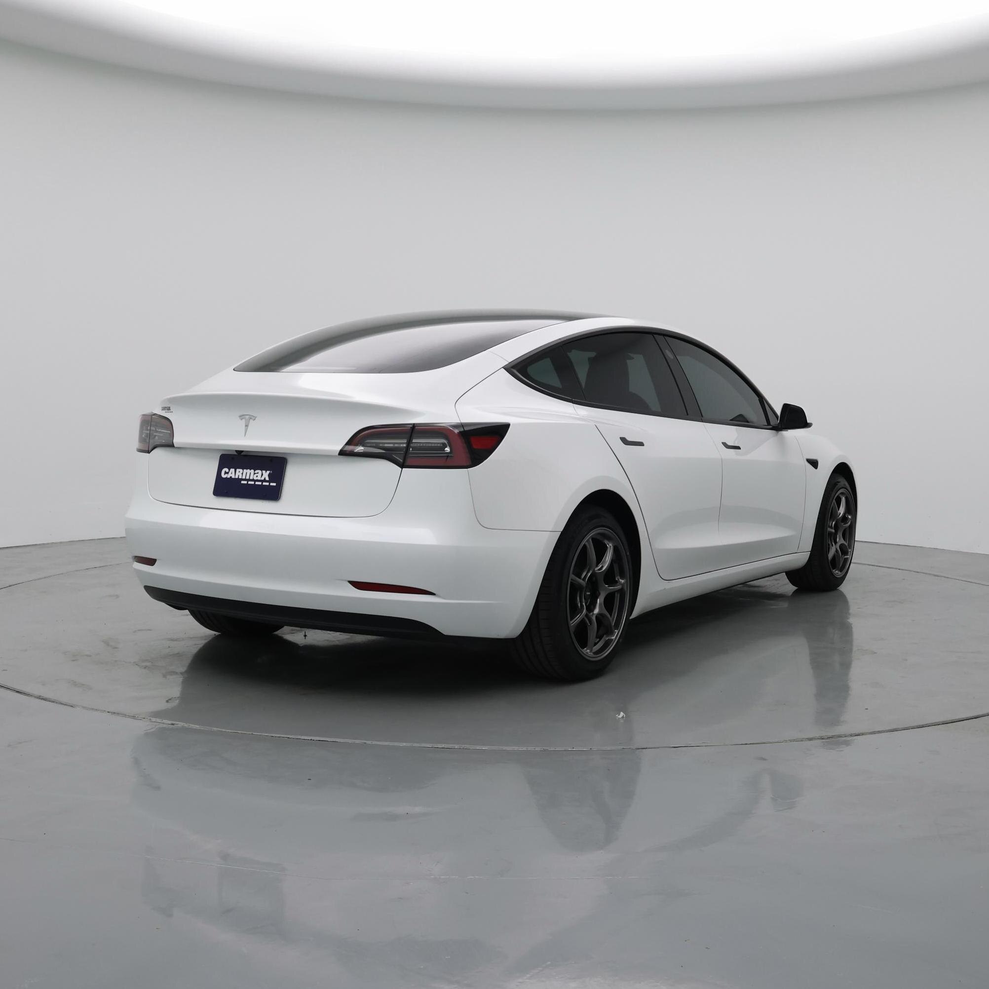 Thumbnail: 2023 Tesla Model 3 - 8