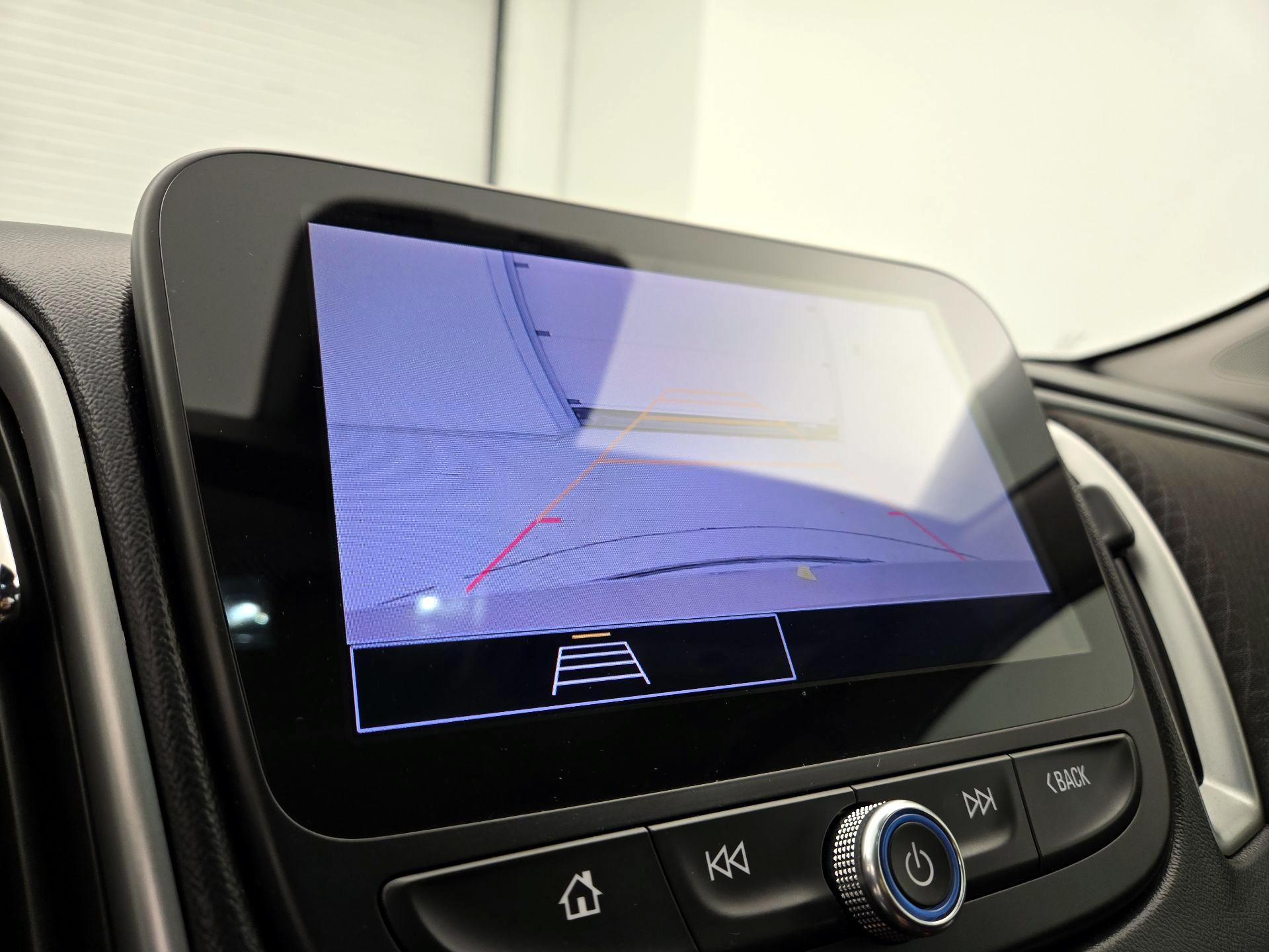 Thumbnail: 2023 Chevrolet Malibu - 14