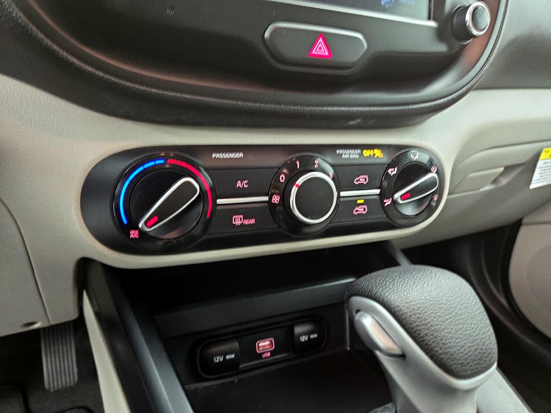 Thumbnail: 2022 Kia Soul - 16