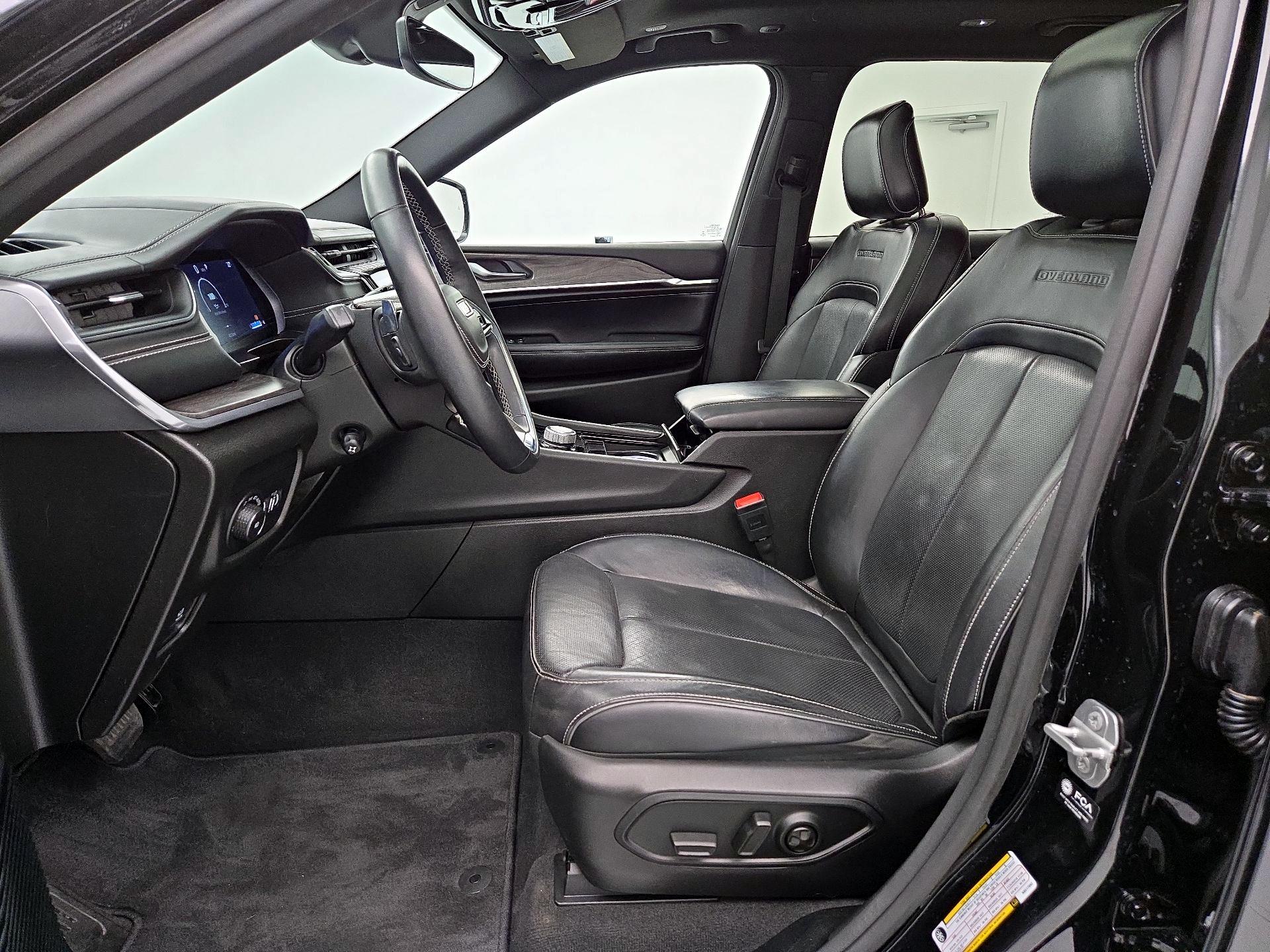 Thumbnail: 2022 Jeep Grand Cherokee L - 11