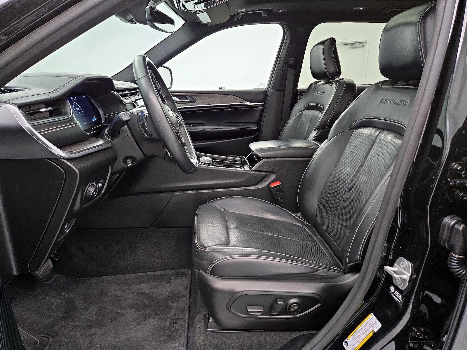 2022 Jeep Grand Cherokee L Overland - Photo 12