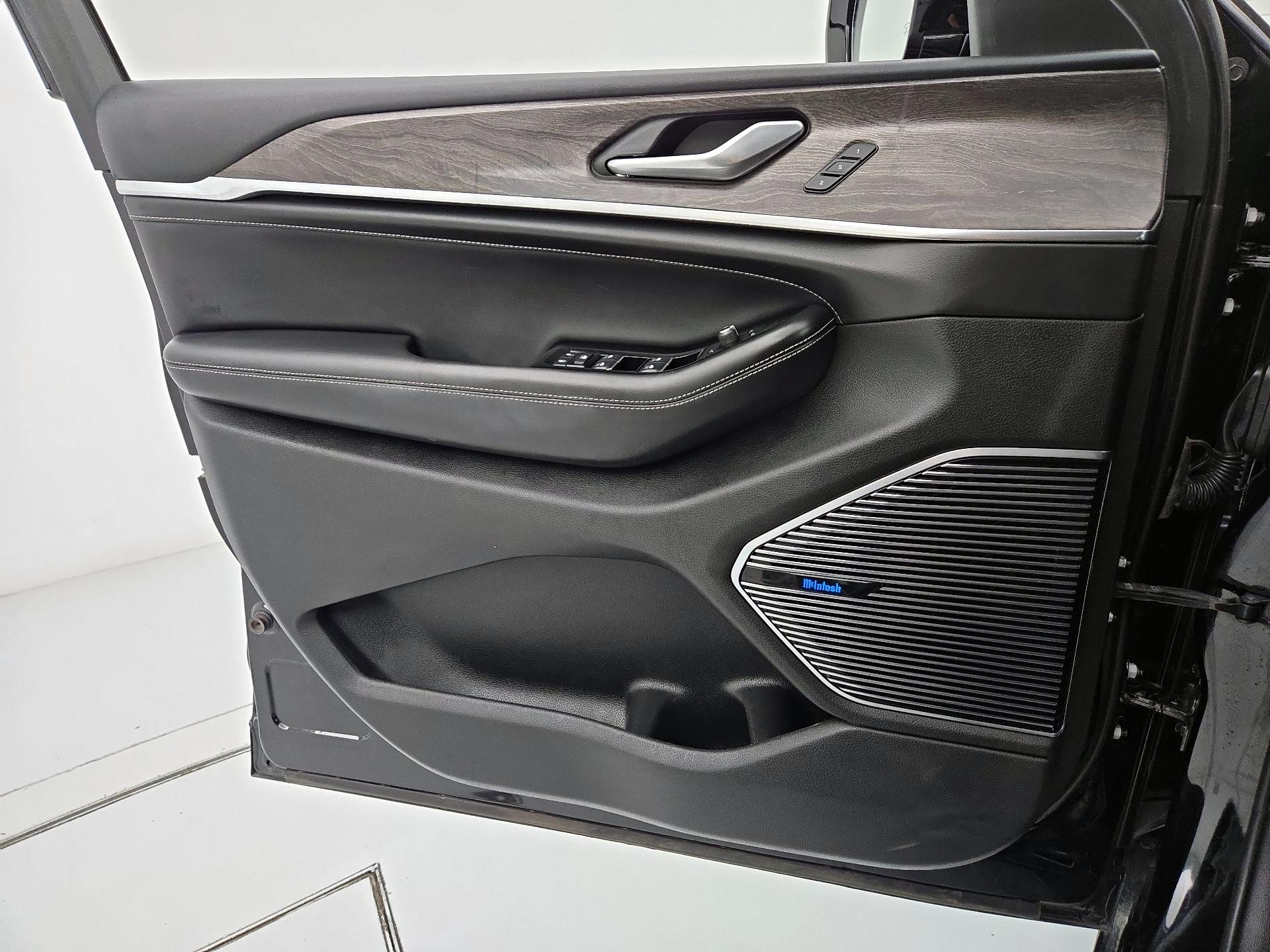 Thumbnail: 2022 Jeep Grand Cherokee L - 12