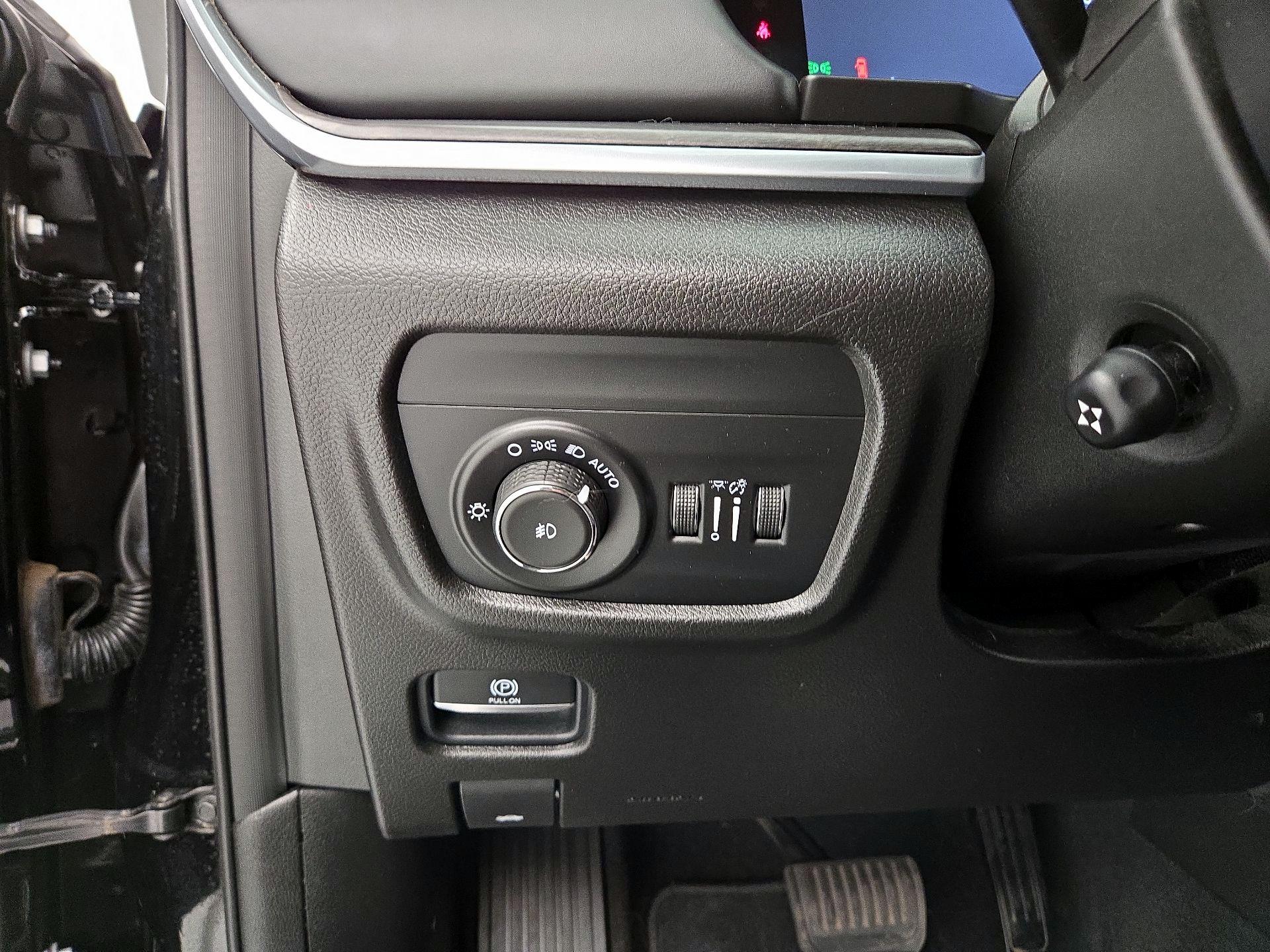 Thumbnail: 2022 Jeep Grand Cherokee L - 13