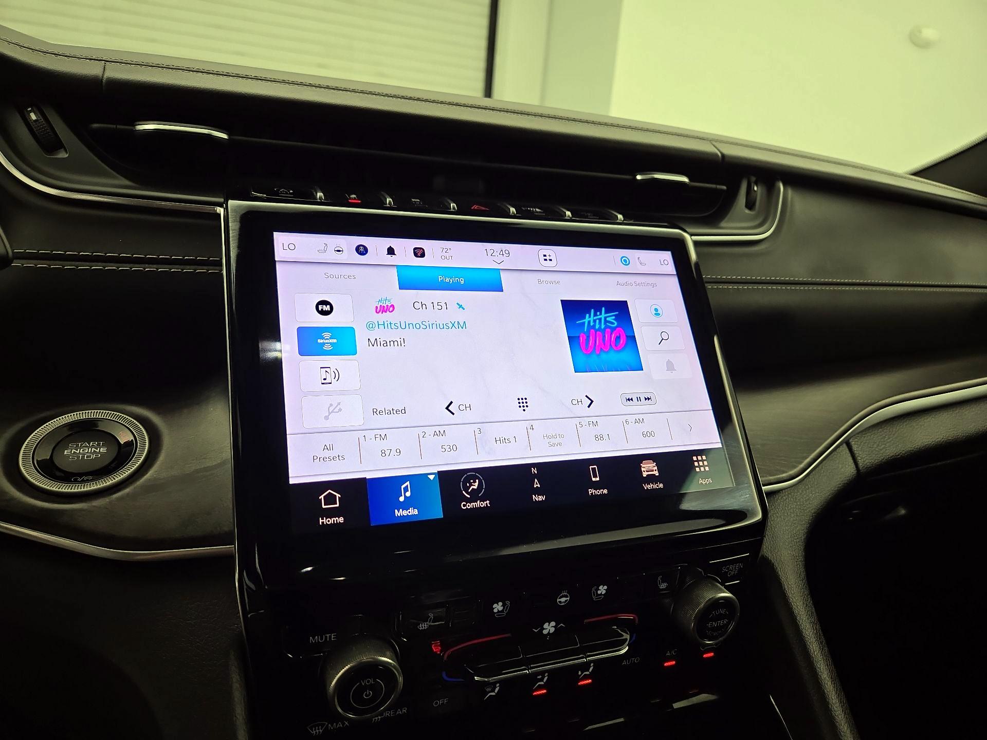 Thumbnail: 2022 Jeep Grand Cherokee L - 16