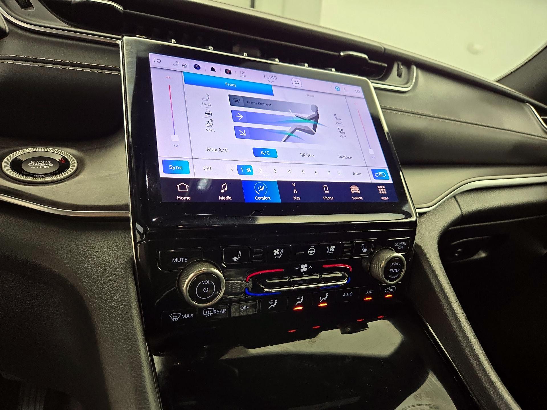 Thumbnail: 2022 Jeep Grand Cherokee L - 17